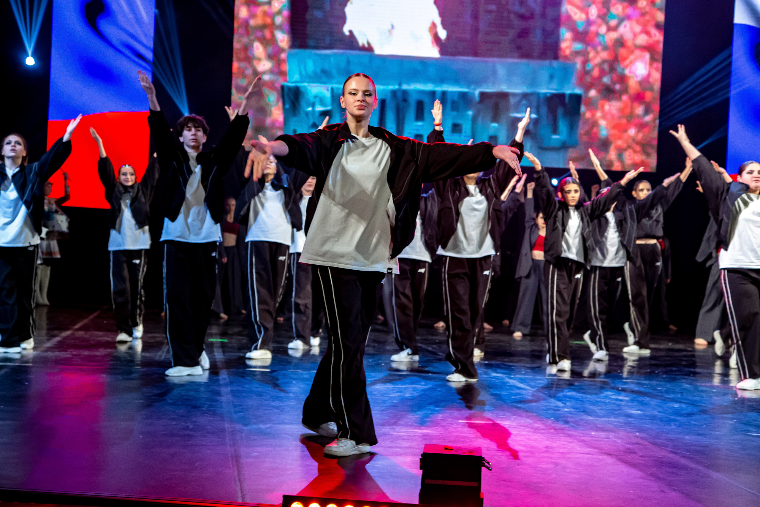 Закрытие года семьи в Сочи Зимний театр. Фотограф в Сочи Юрий Шептаев