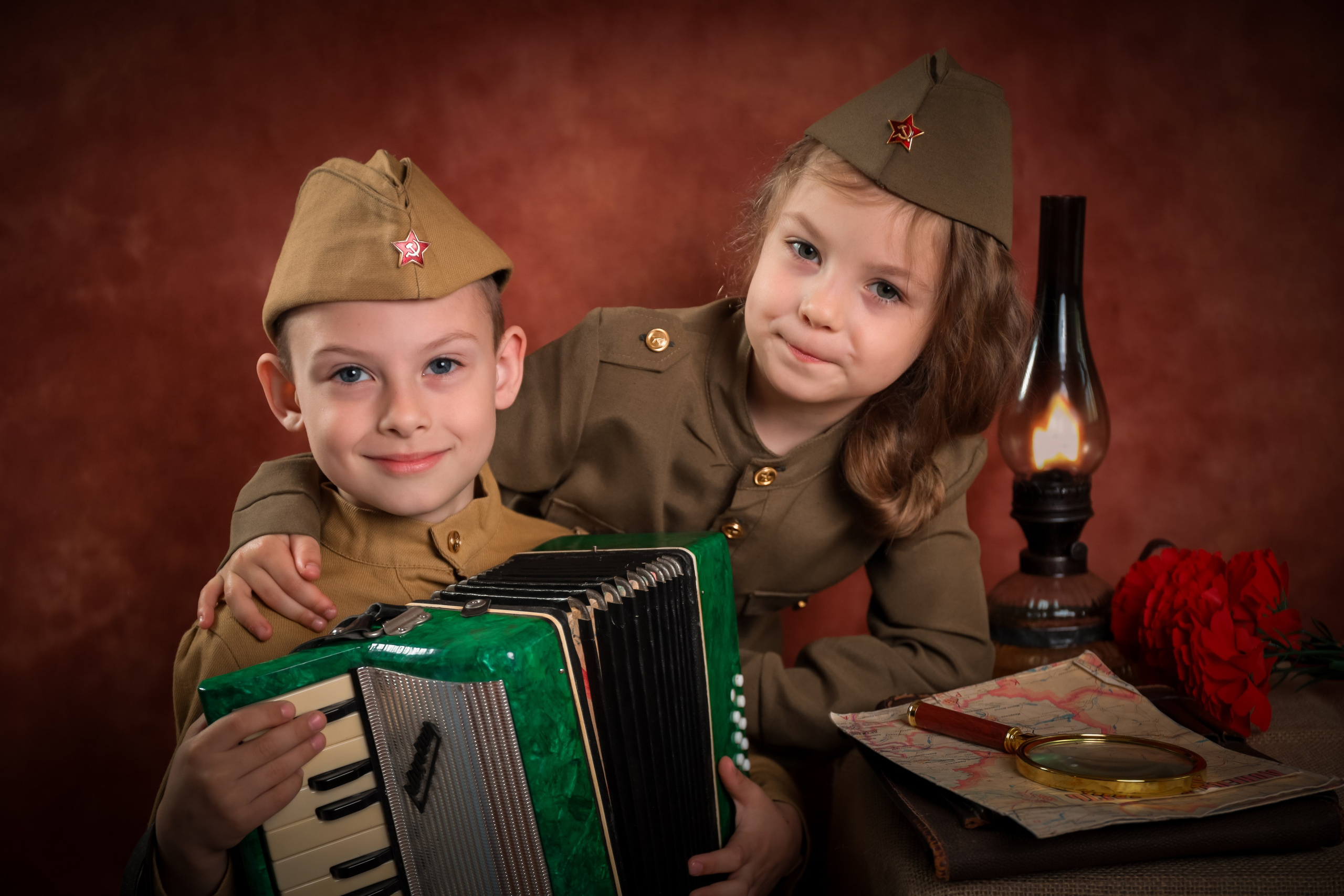 9 мая. Выпускные альбомы в Таганроге и Ростовской Области