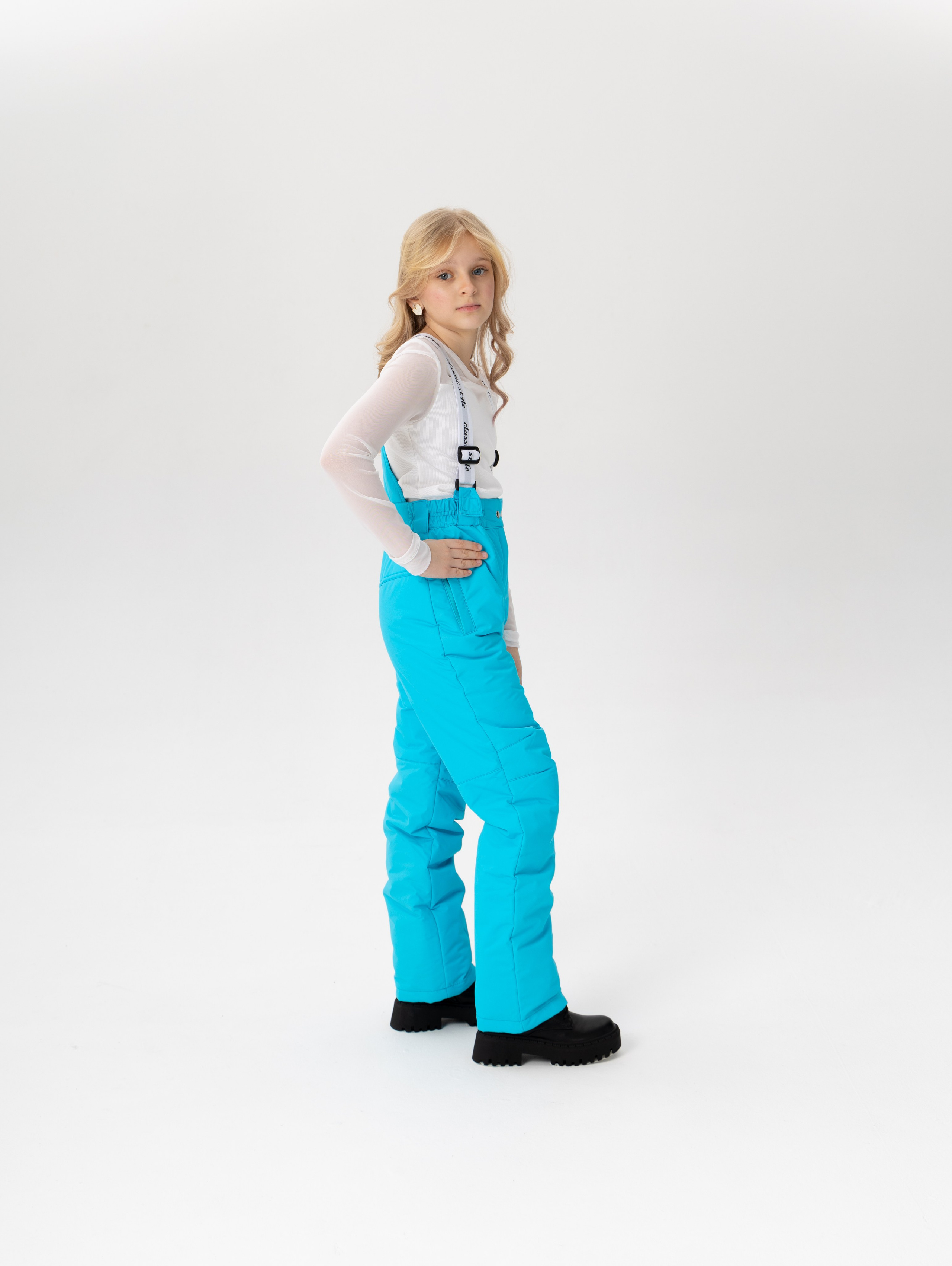 Каталожная съемка детской одежды для маркетплейса. Фотограф в Новосибирске Анна Полторацкая