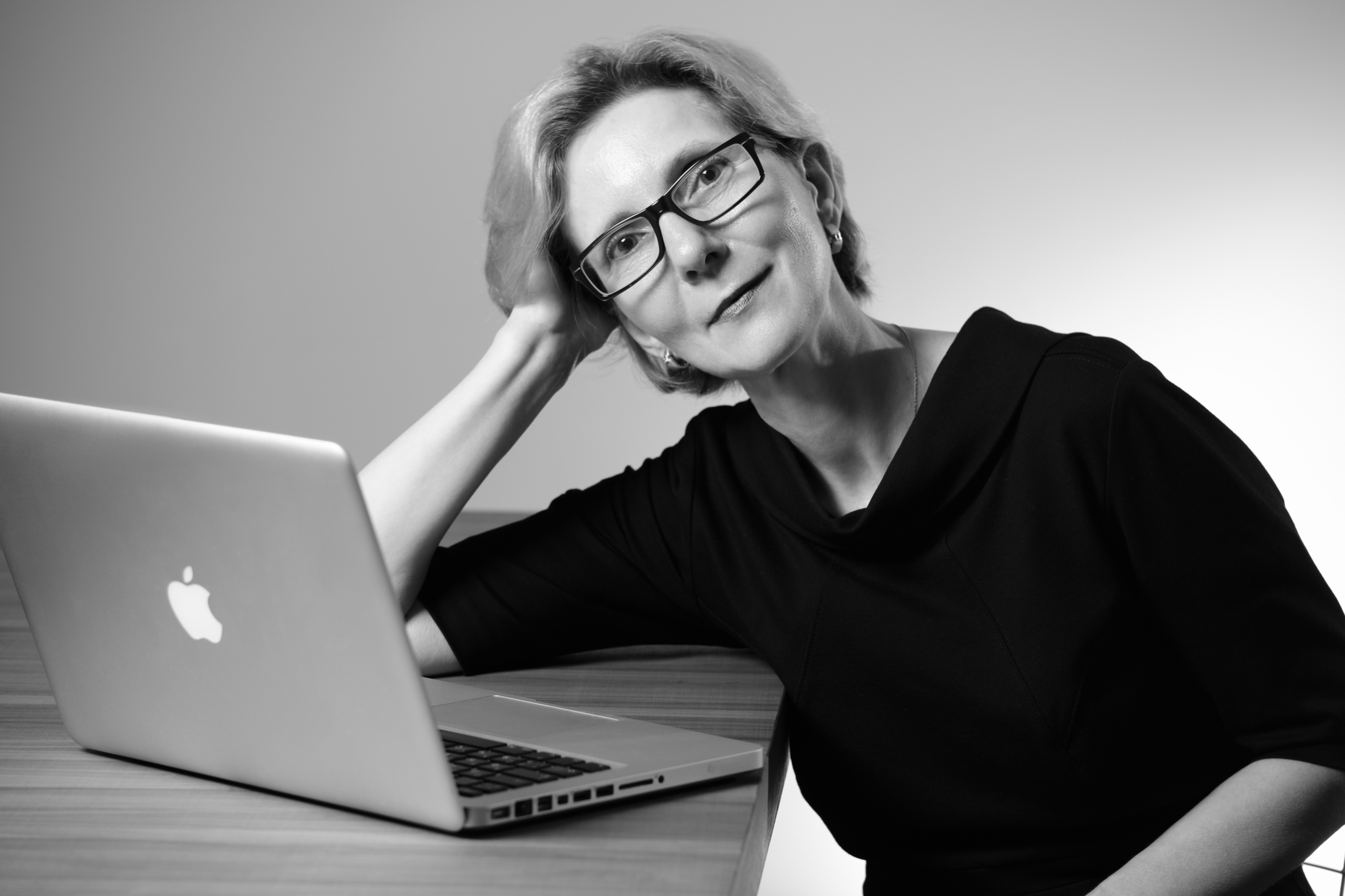 Бизнес портрет. Фотограф и видеограф в Москве Алексей Толстиков