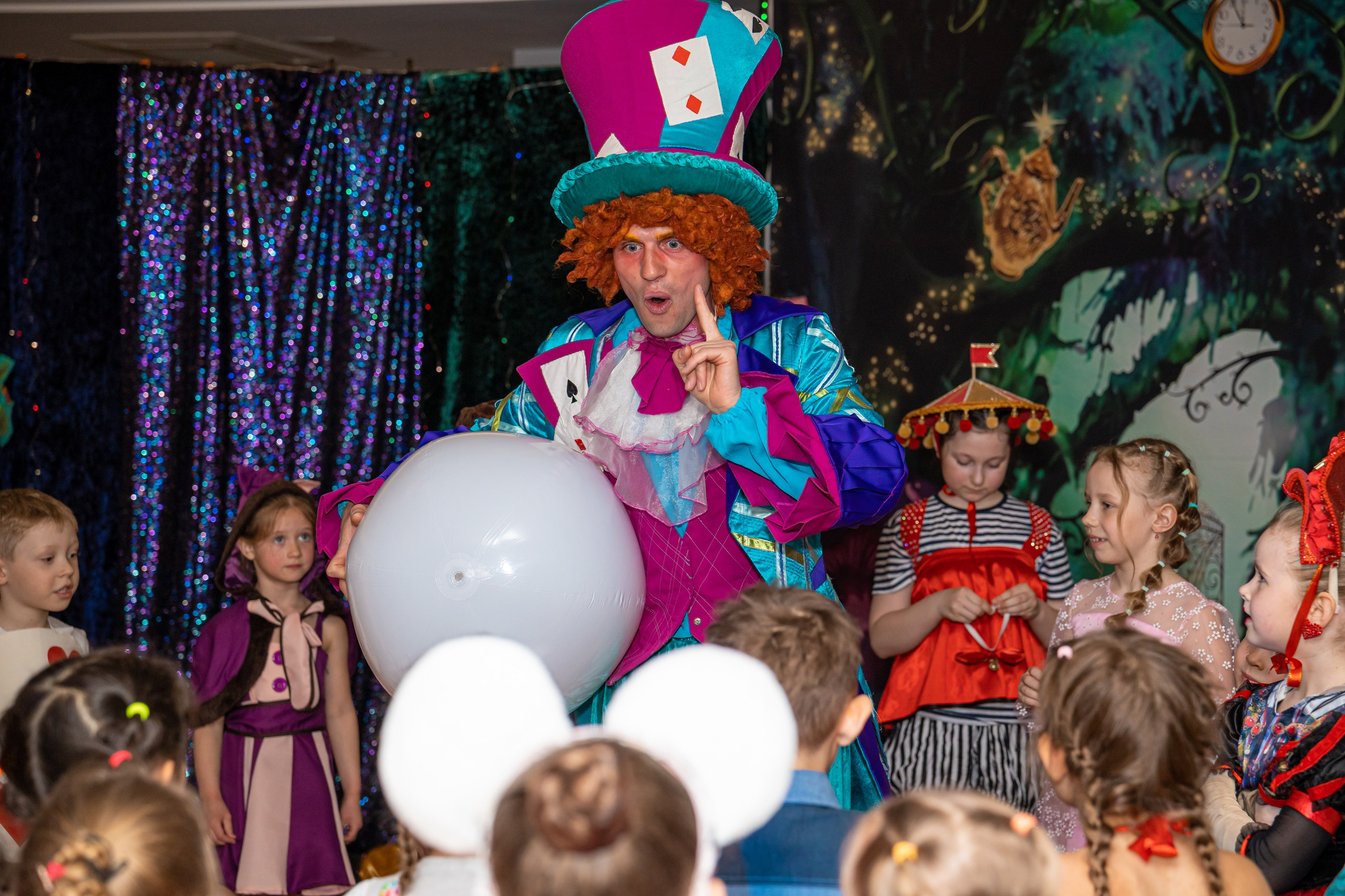Фотосъемка детского выступления «Алиса в стране чудес». Ирина Носова - семейный и детский фотограф