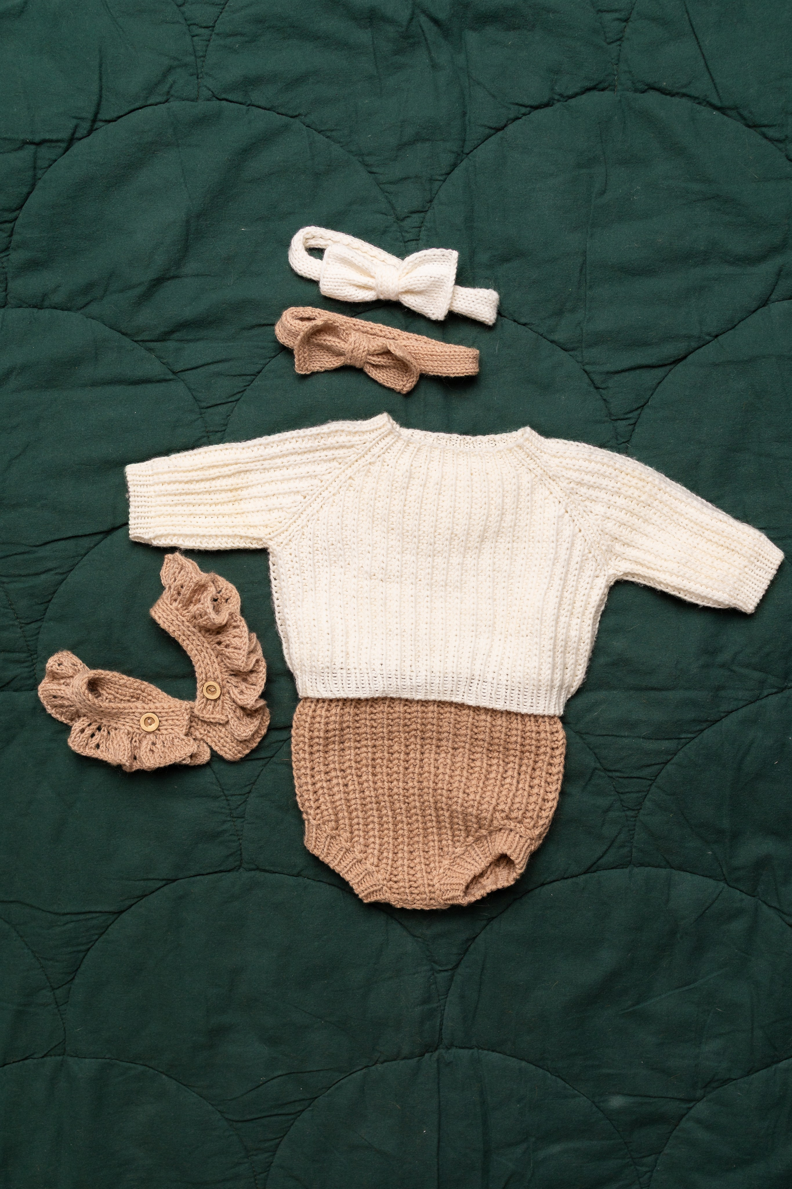 Костюмы для фотосессий Newborn. Фотограф новорождённых Newborn Москва