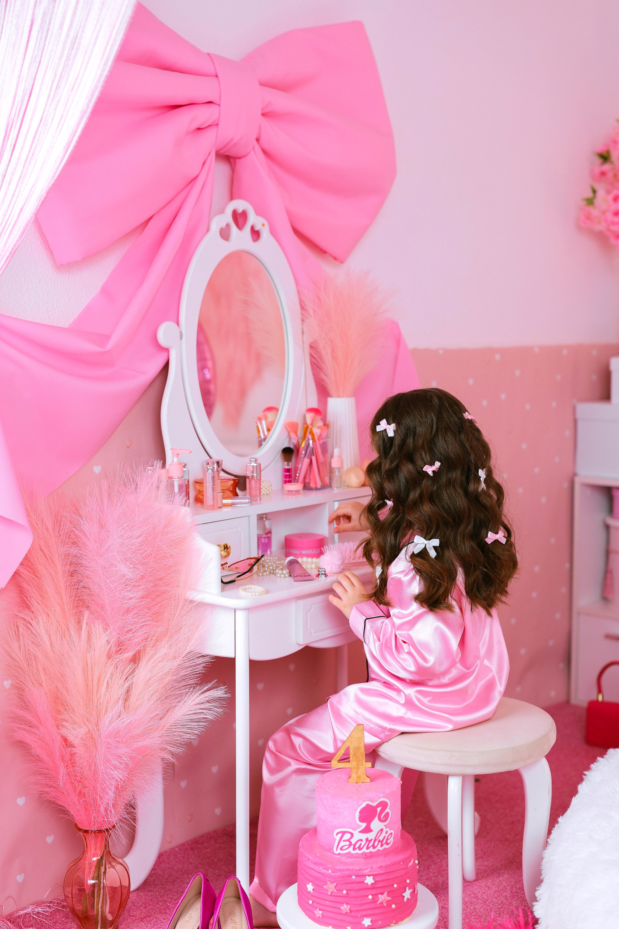 РОЗОВАЯ КОМНАТА