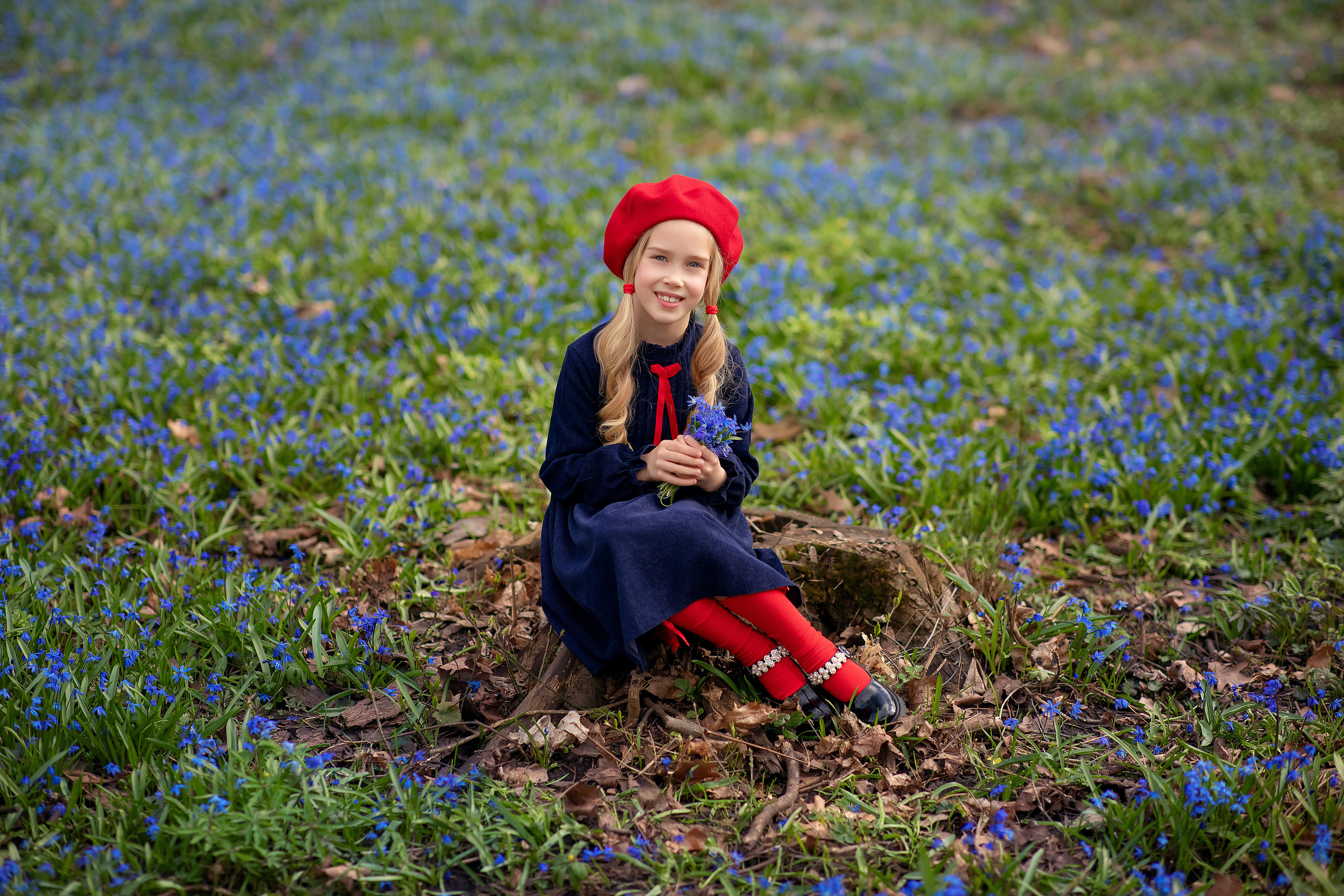 Дианочка с подснежниками. Фотограф на крещение и венчание