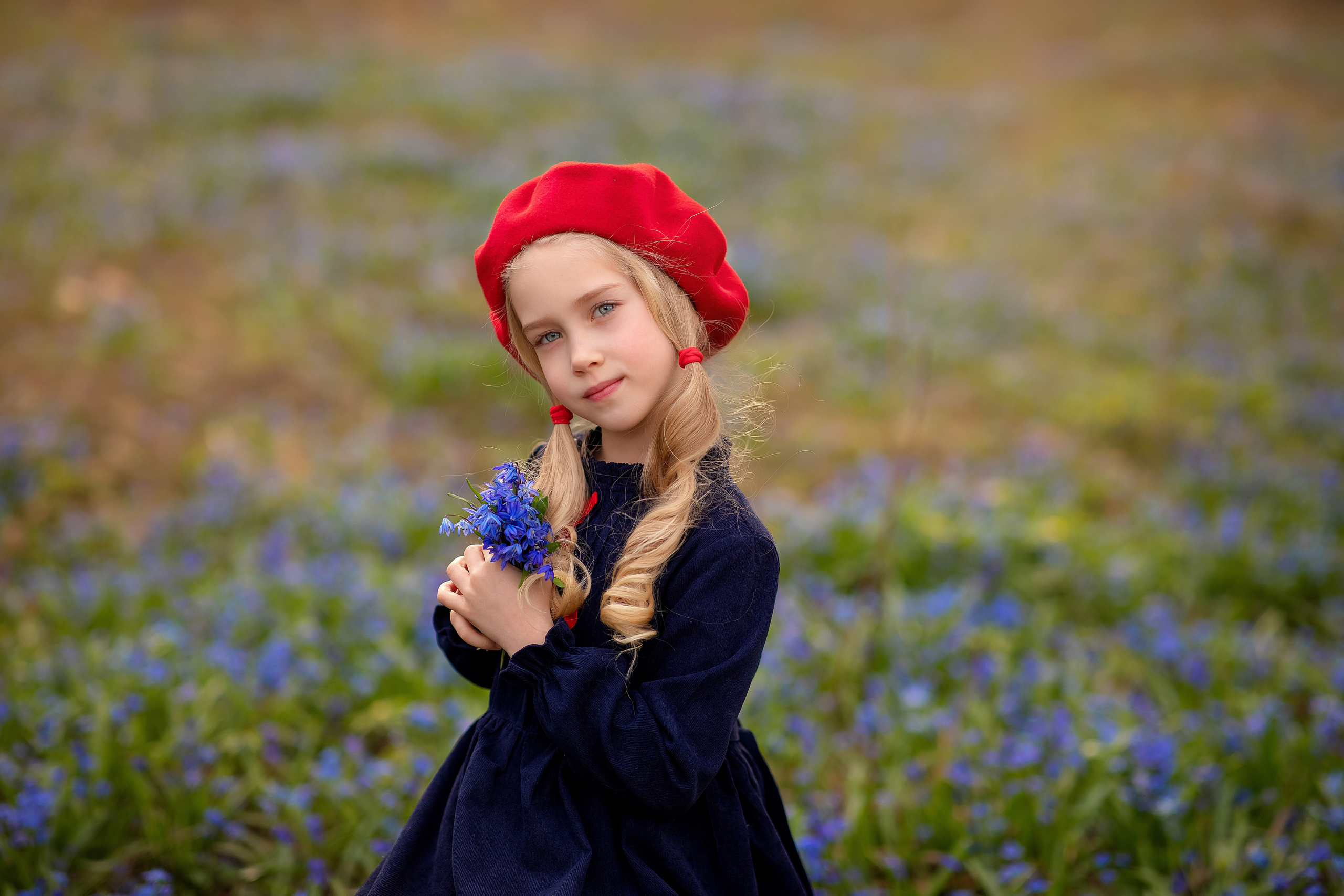 Дианочка с подснежниками. Фотограф на крещение и венчание