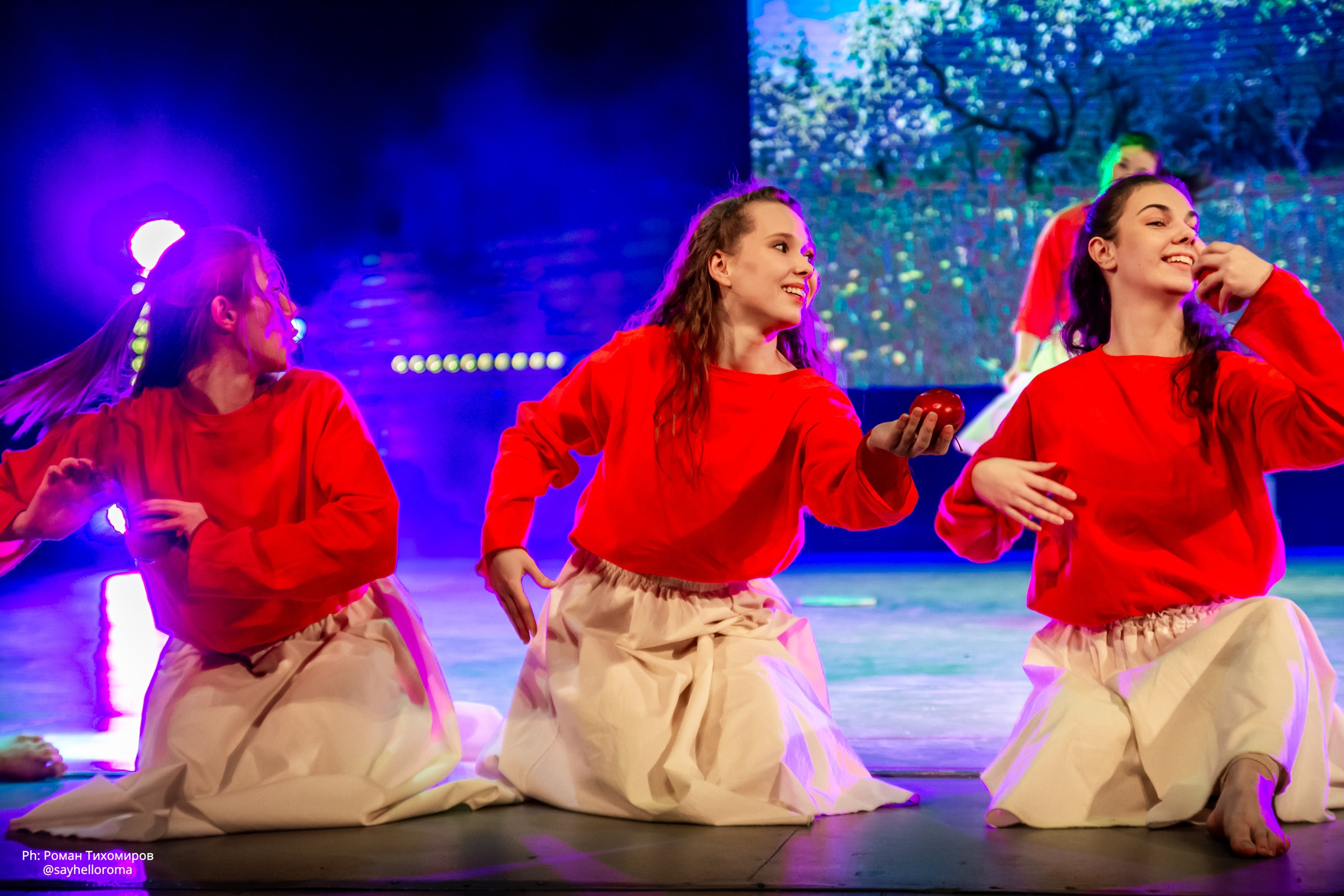 Портфолио. Фотограф — Роман Тихомиров. Выпускные альбомы Иваново / Роман Тихомиров