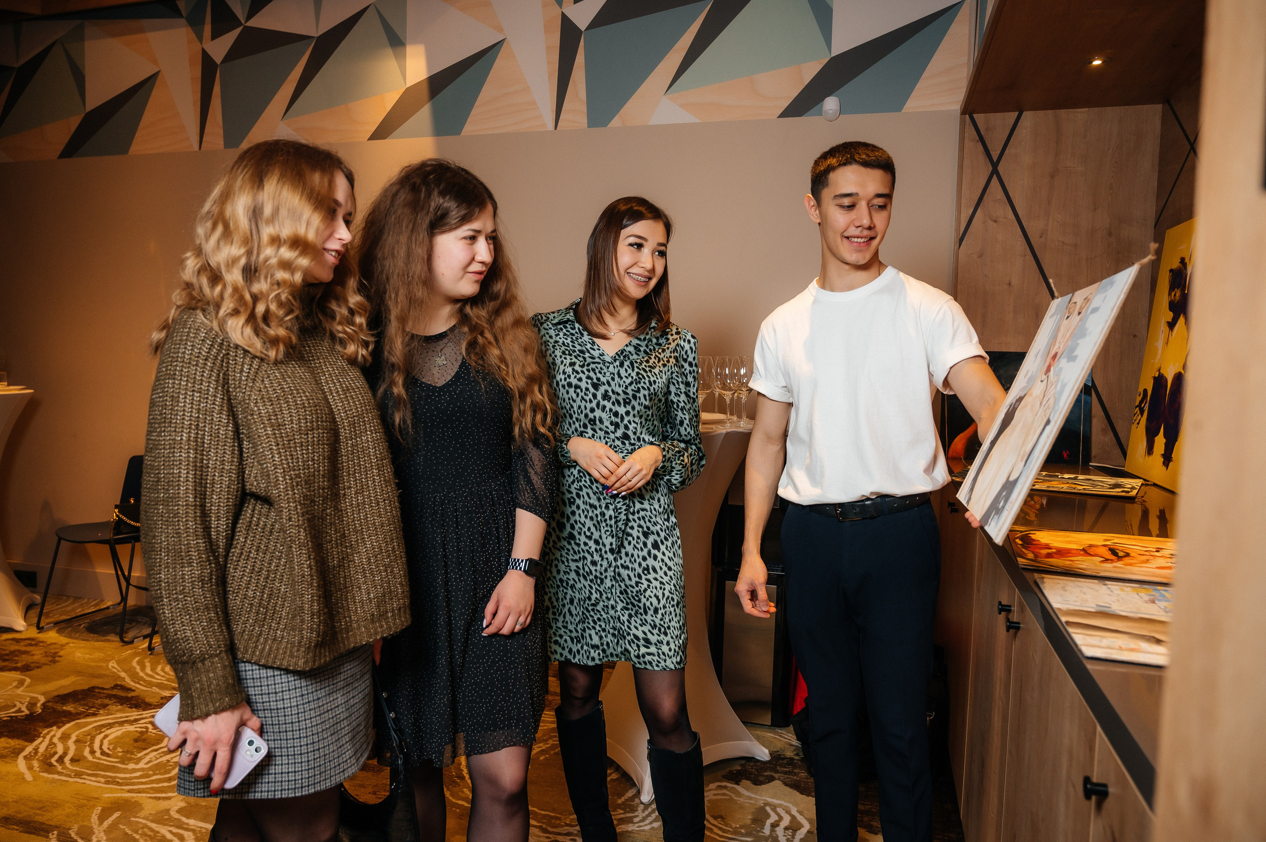 Рисуем телом, Карим COSMOS. Фотограф Нижний Новгород