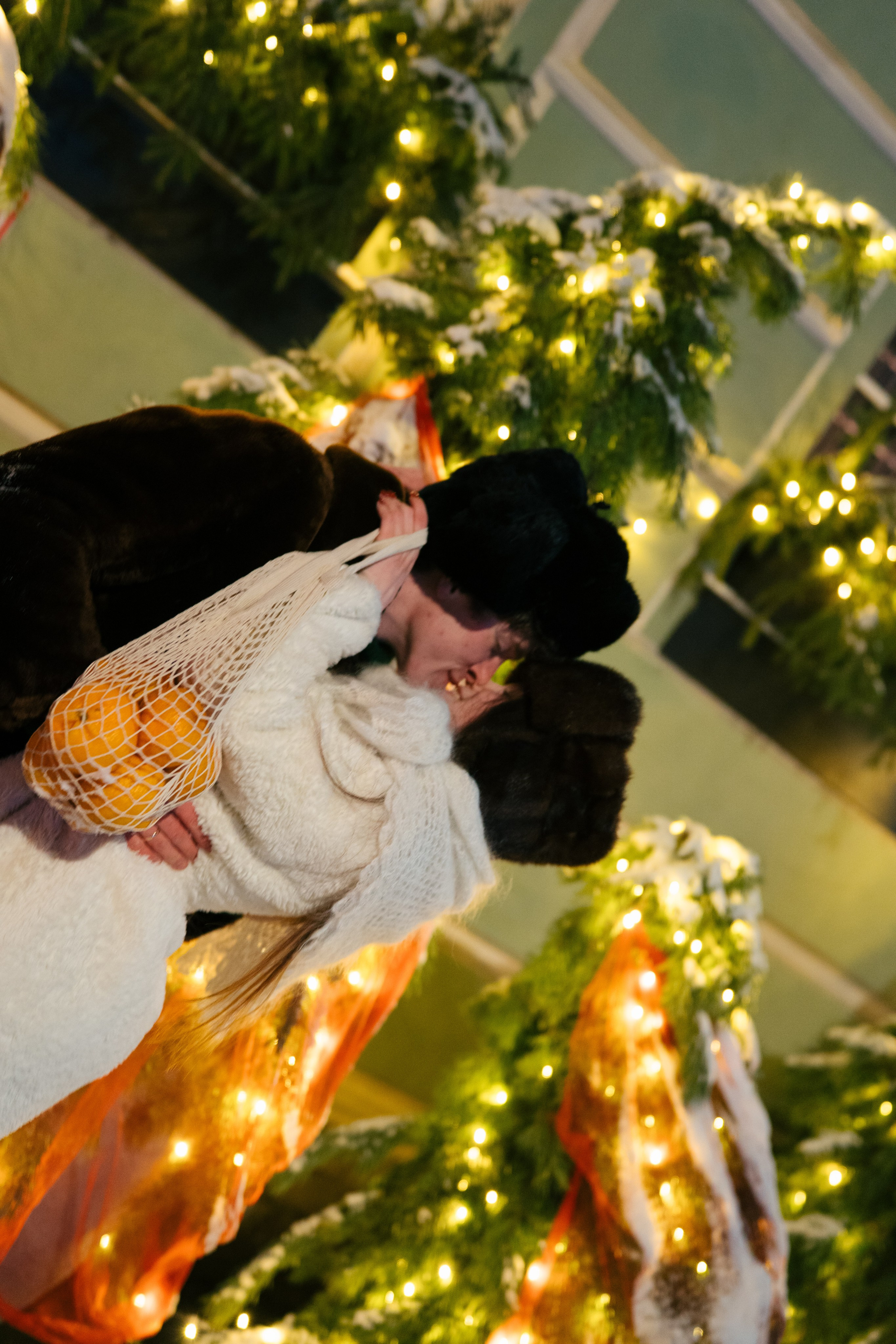 НОВОГОДНЯЯ ПРОГУЛКА ПАРЫ ПО ЧЕРНЫШЕВСКОЙ ПЕРЕД НОВЫМ ГОДОМ. Профессиональный фотограф, Санкт-Петербург — Виктория Богомолова