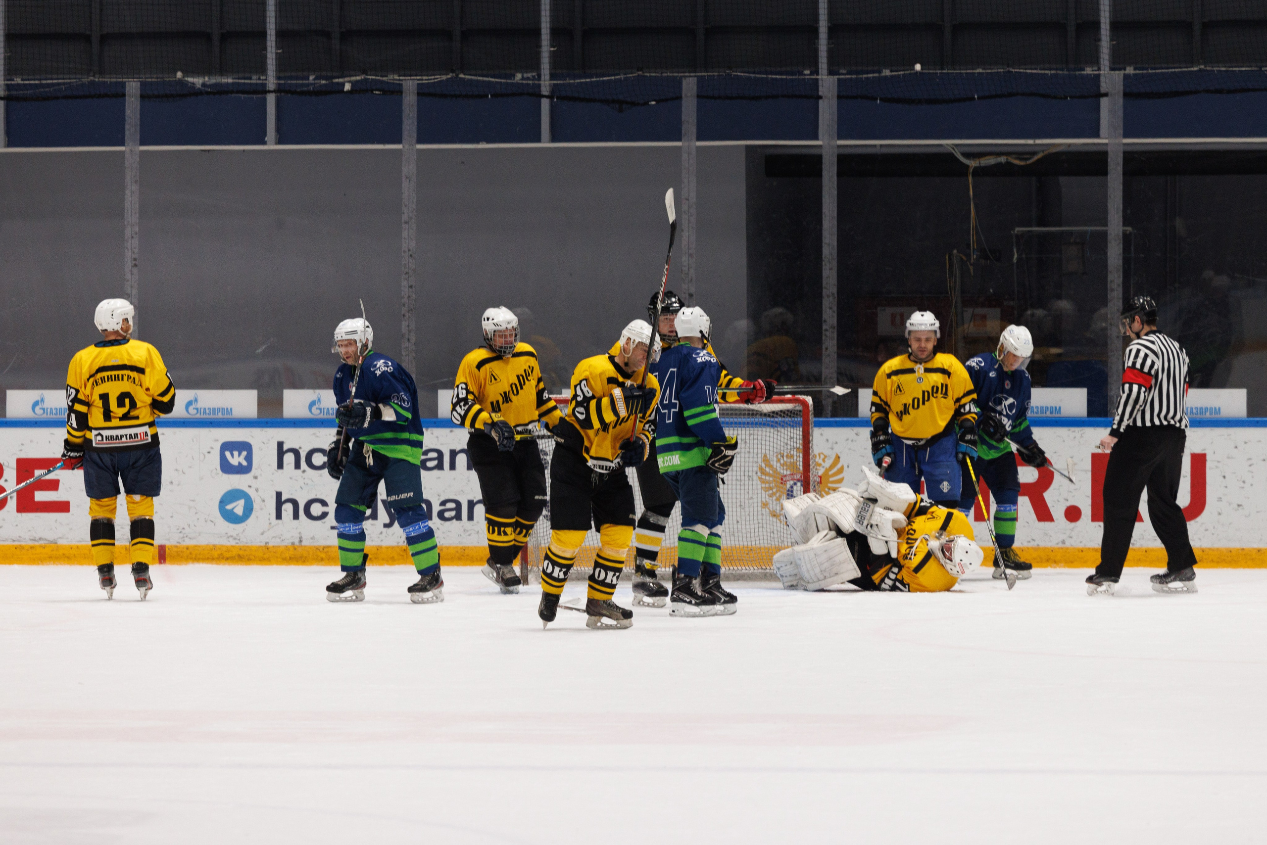 НХЛ (40+) Ижорец — Хорс 3-3. Фотограф Александр Заломаев