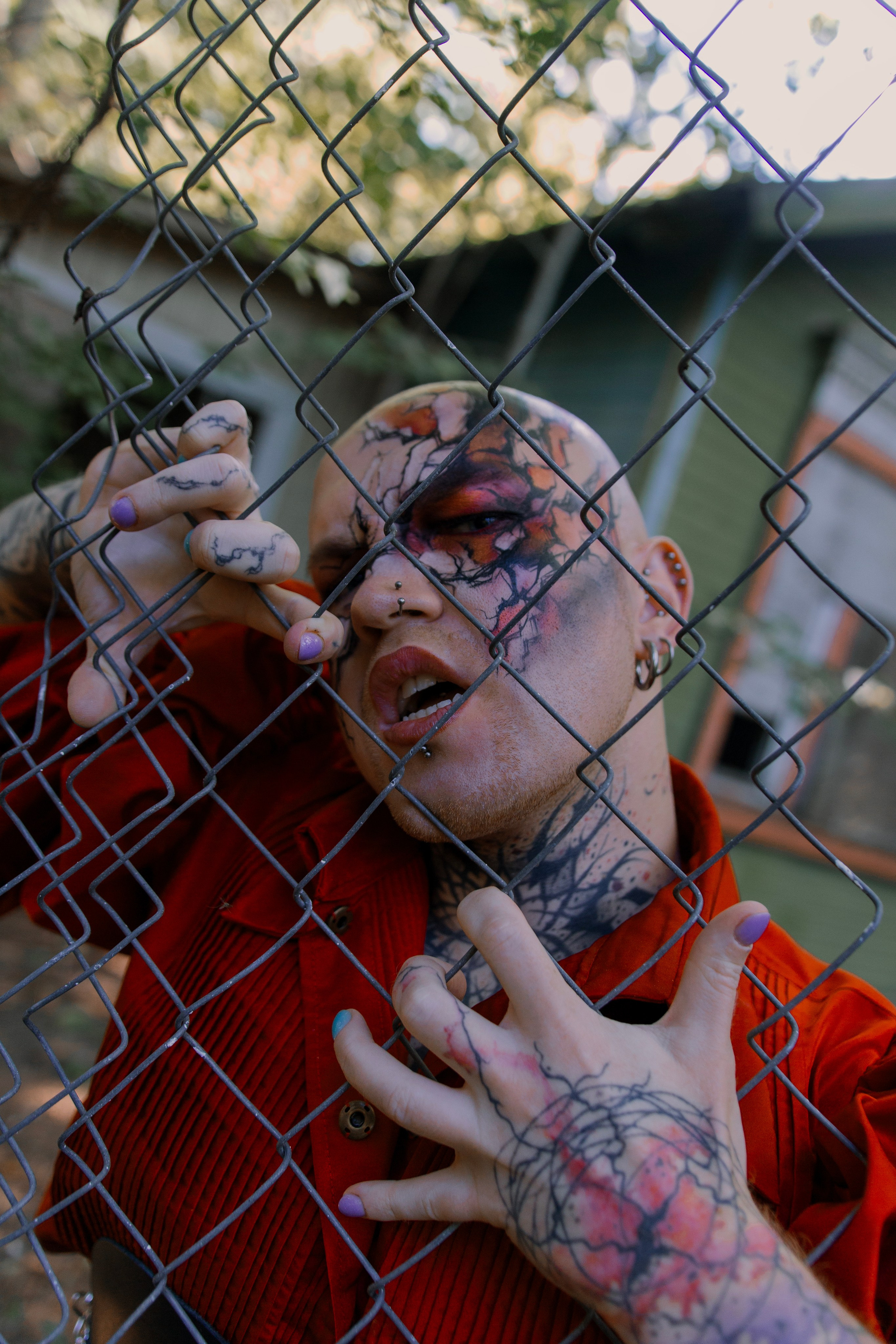 Не место красит человека, а…