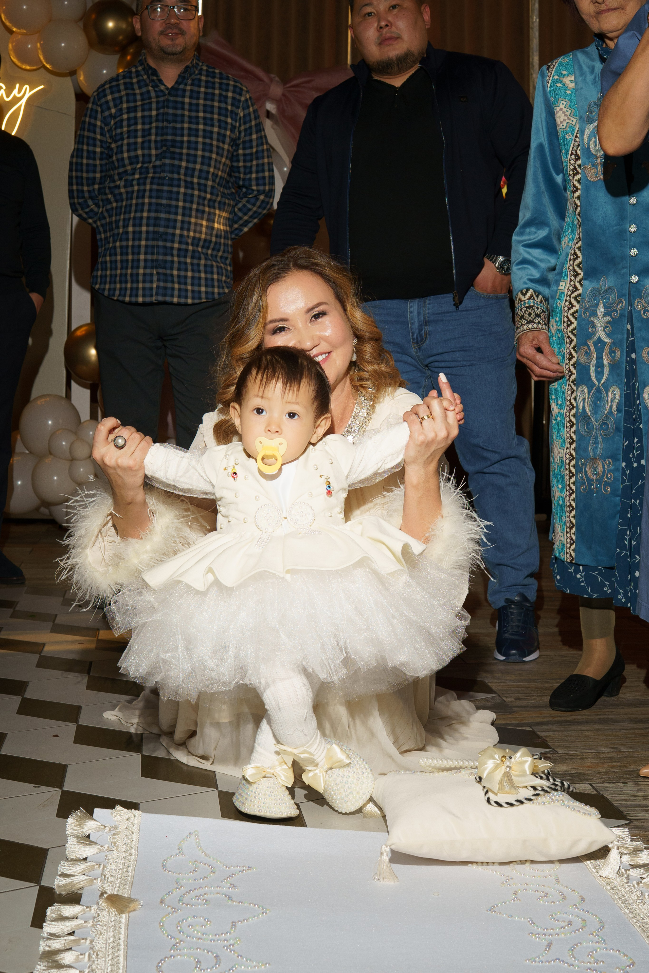 Амина — Тұсау кесер — 1 годик малышке