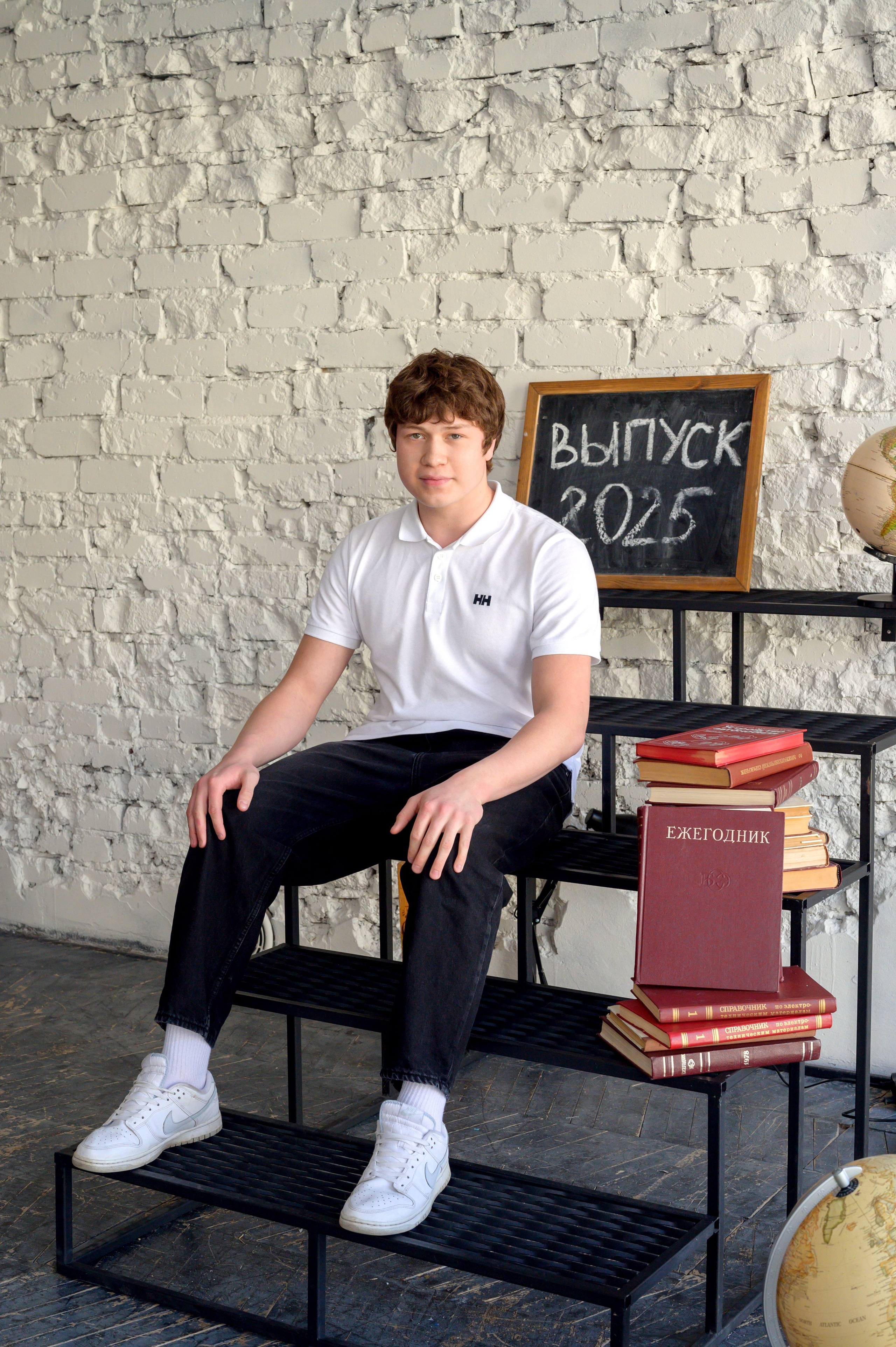 11 класс. студия. Фотограф новорожденных, семейный детский в Тюмени Татьяна Морозова