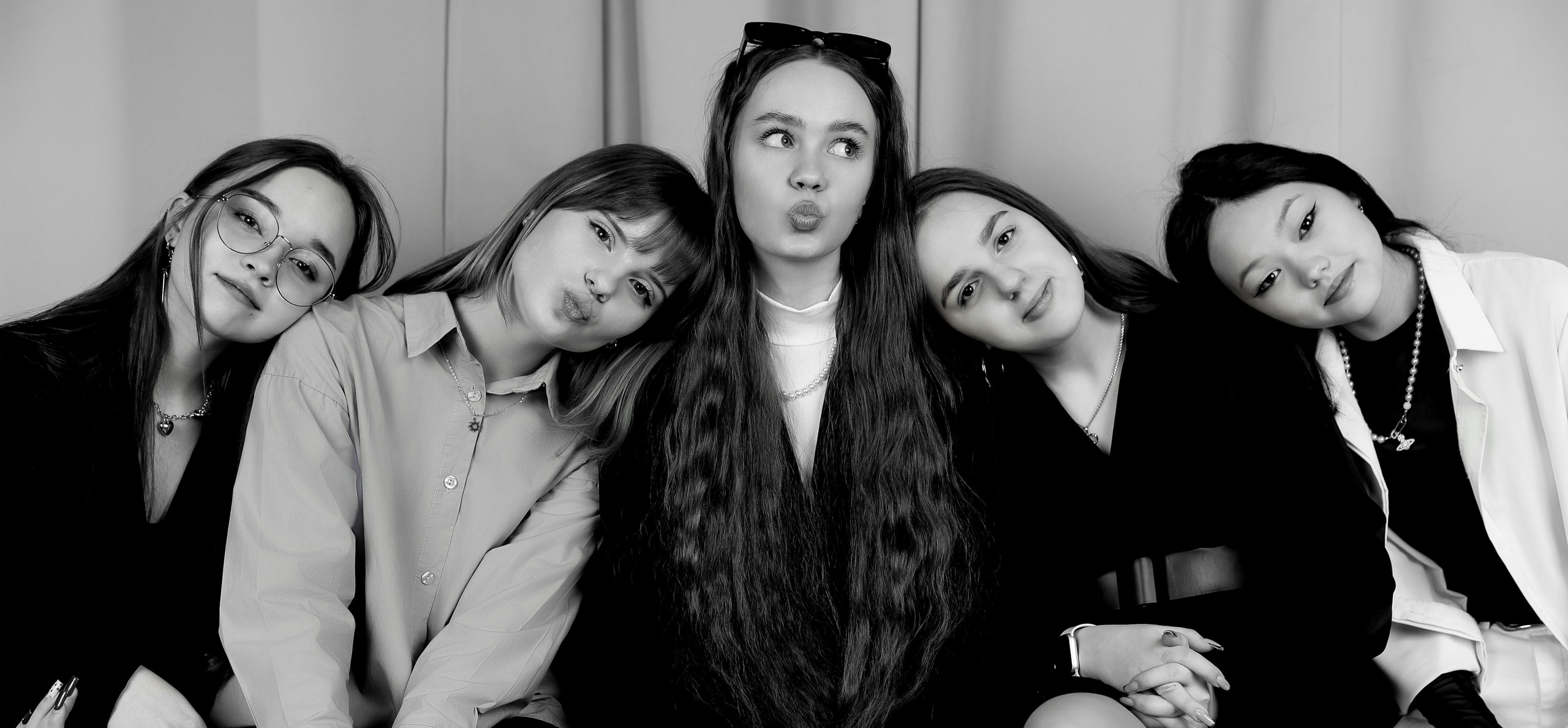 9 классы 2025 год. Артём Печерин фотограф в Оленегорске