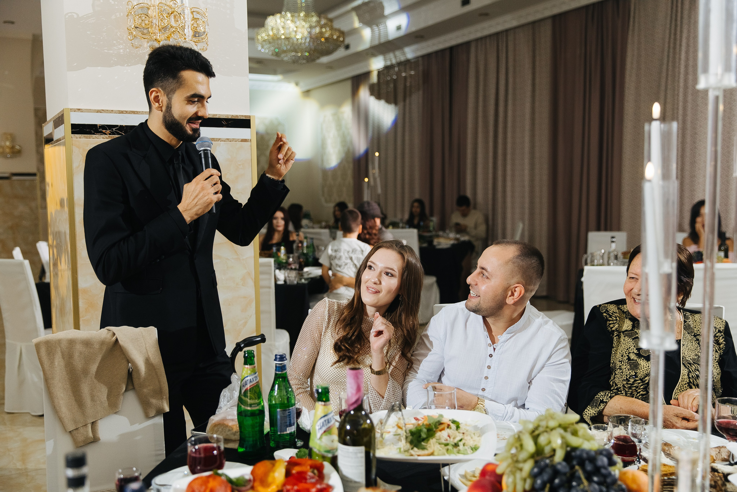 Ани и Назели. 35&5 День рождения, «Янтарь». Фотограф в Красноярске Надежда Воскресенская