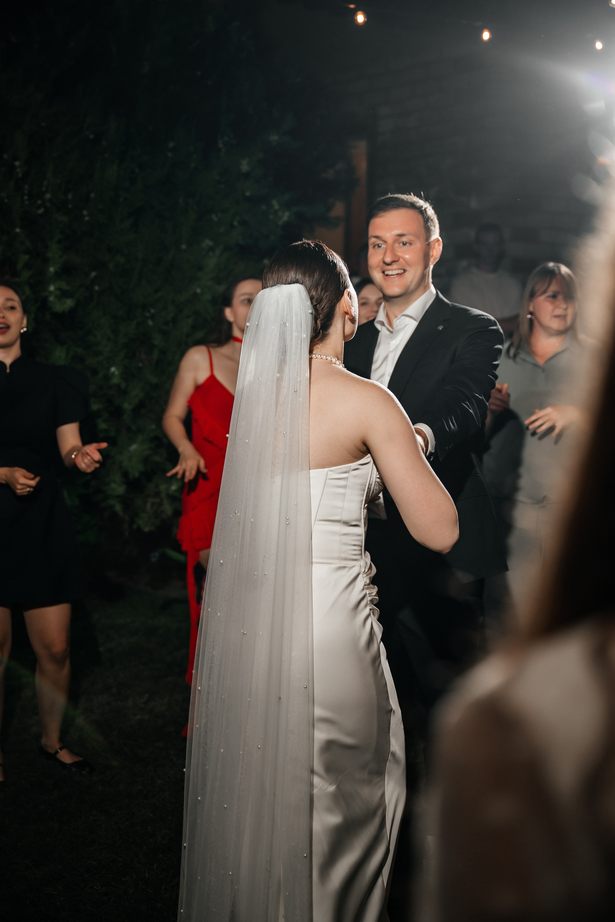 «Свадьба Даши и Артема». Школьный фотограф в Валуйках. Фотосессии для выпускников и изготовление выпускных альбомов в городе Валуйки и в Белгородской области