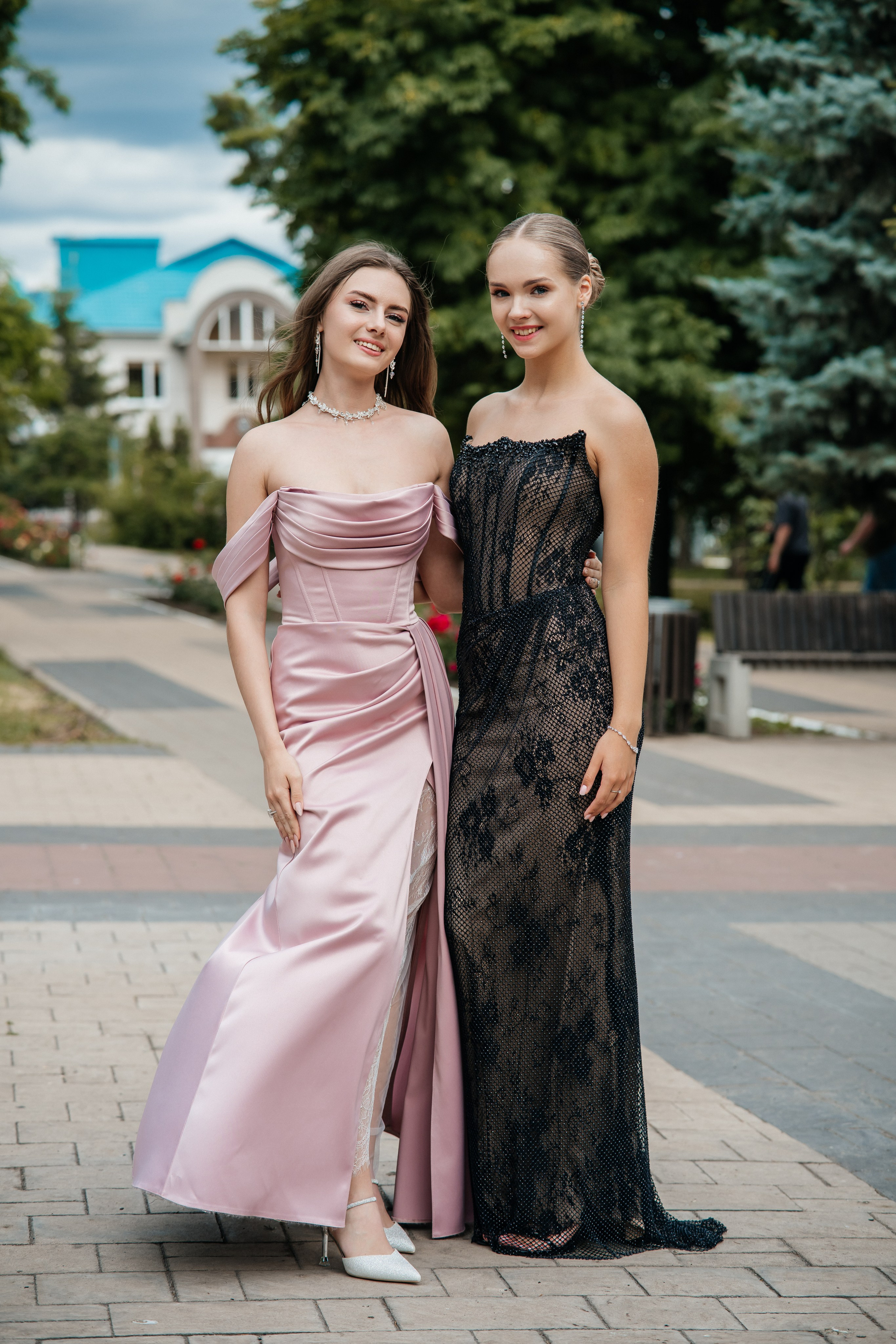 Медалисты. Школьный фотограф в Валуйках. Фотосессии для выпускников и изготовление выпускных альбомов в городе Валуйки и в Белгородской области