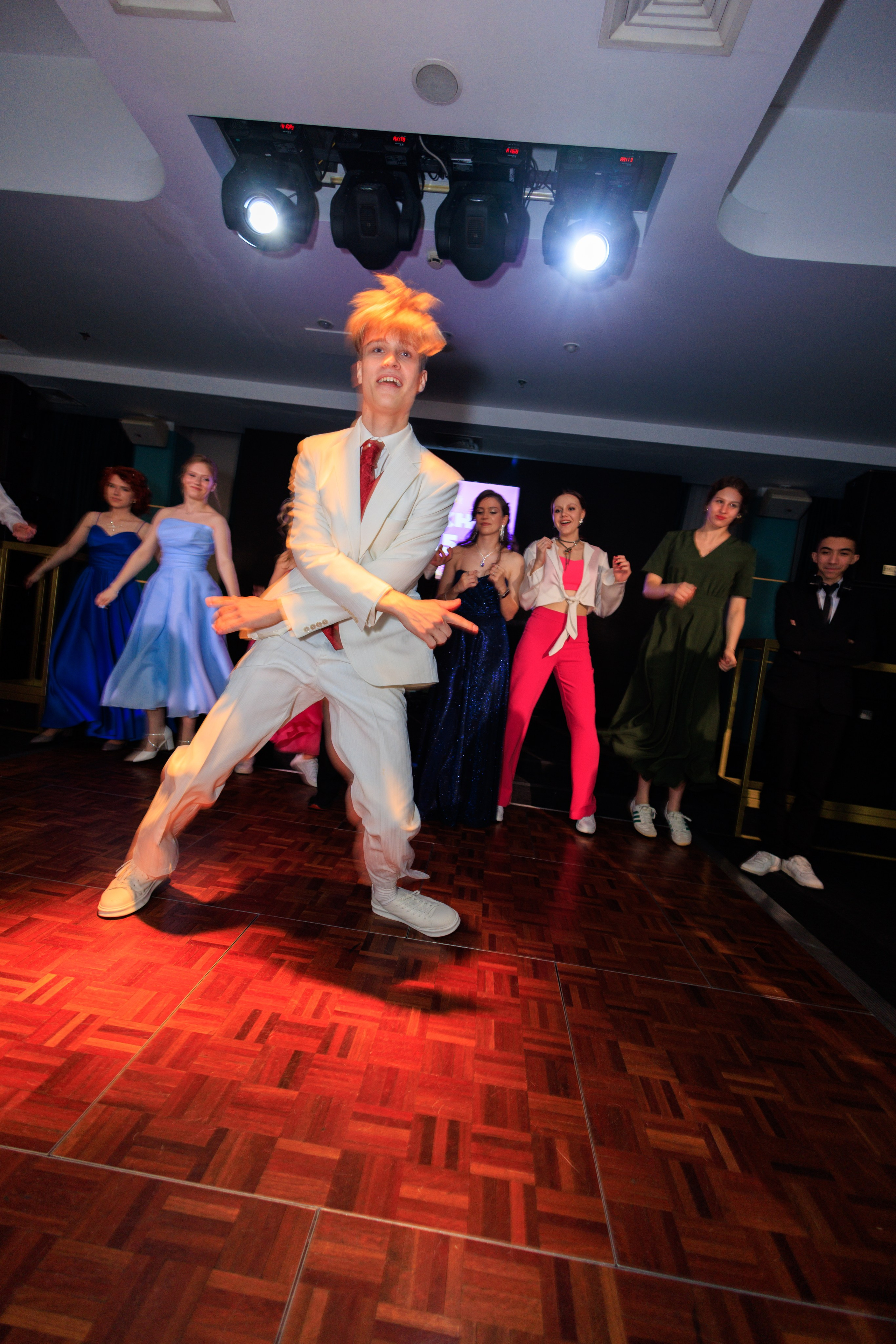 Выпускной лицея 244. Фотограф Александр Заломаев