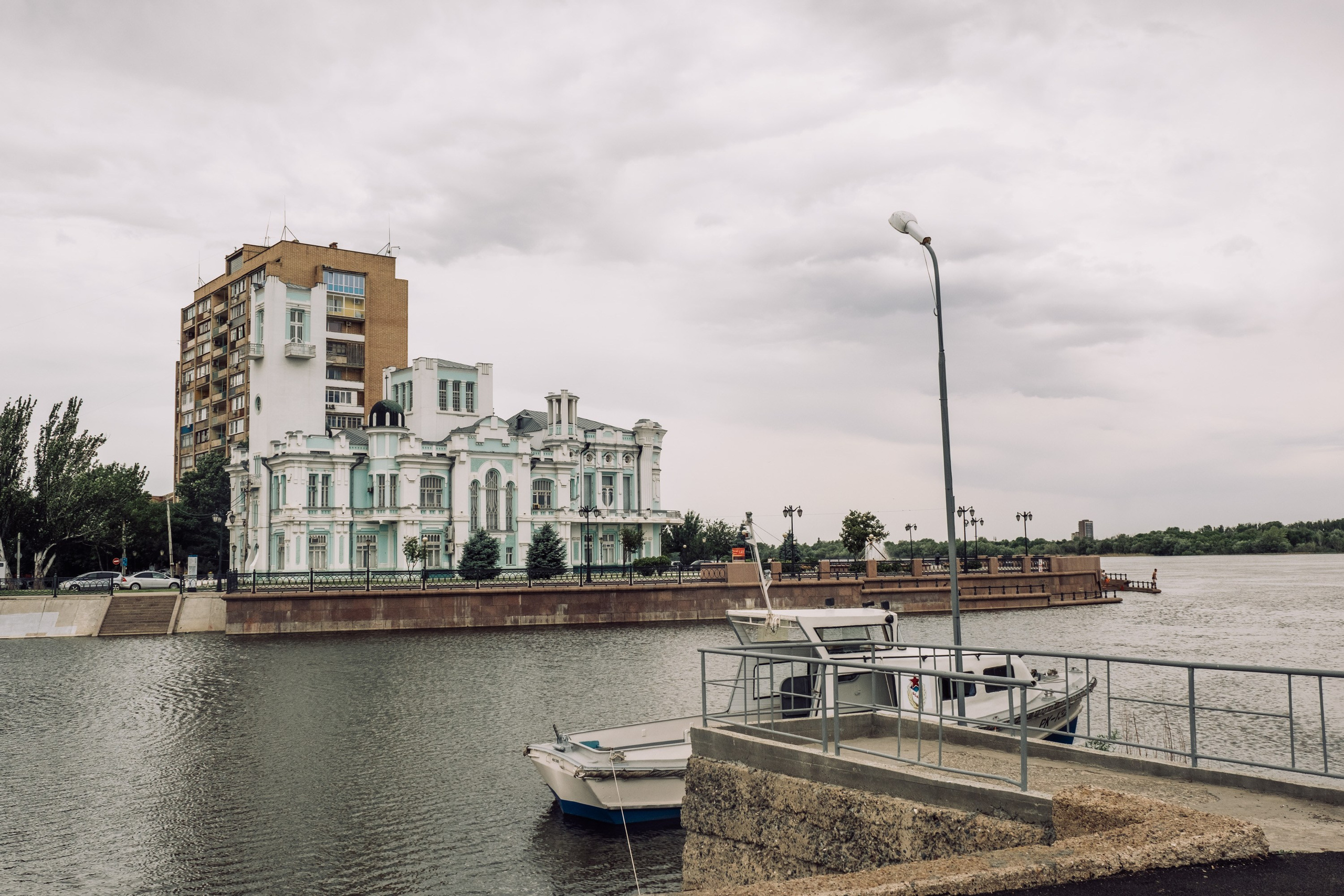 Набережная. Фотограф Анатолий Деникин