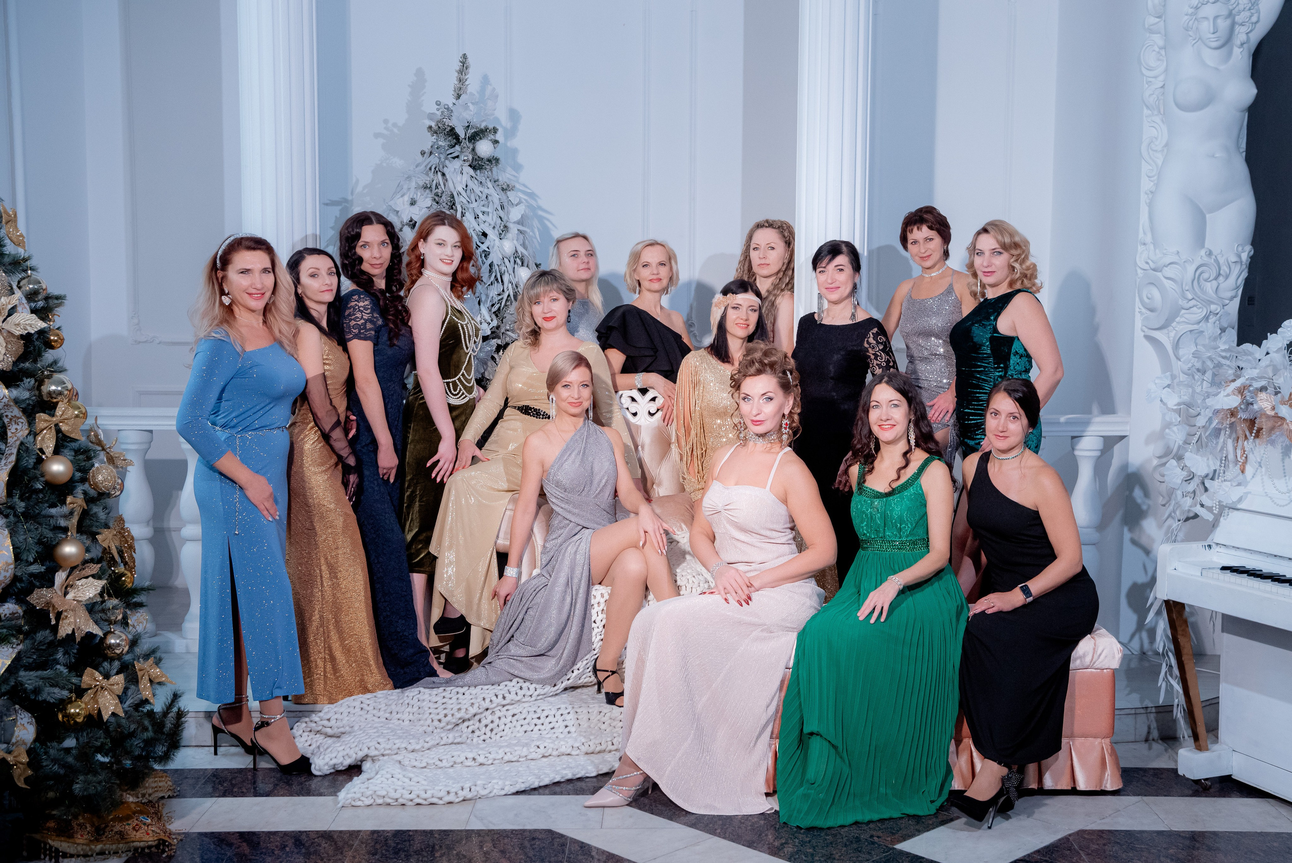 Танцевальный коллектив в студии Red House. Волгоград. Фотограф в Волгограде и Волжском Александр Горбань