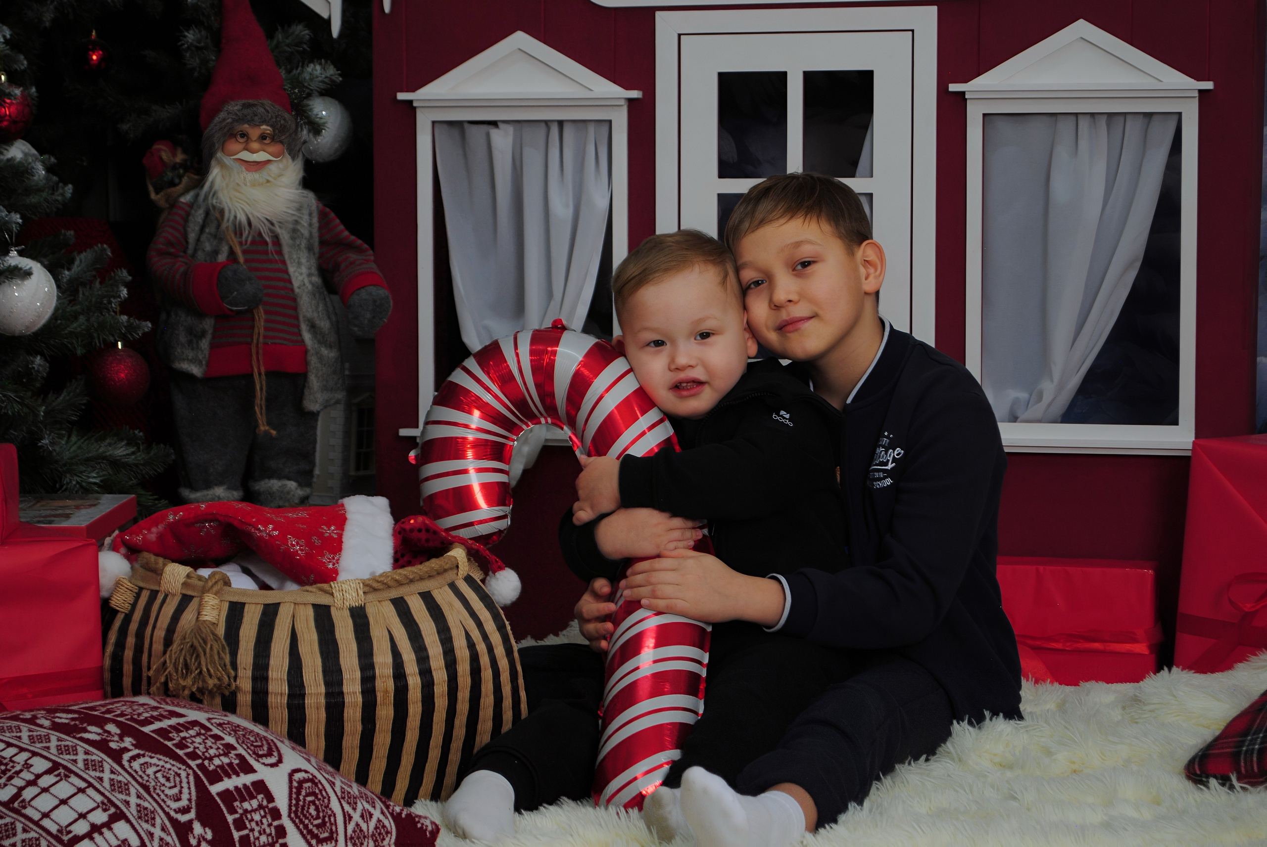 Юля и семья. Фотограф Мария Мусаелян