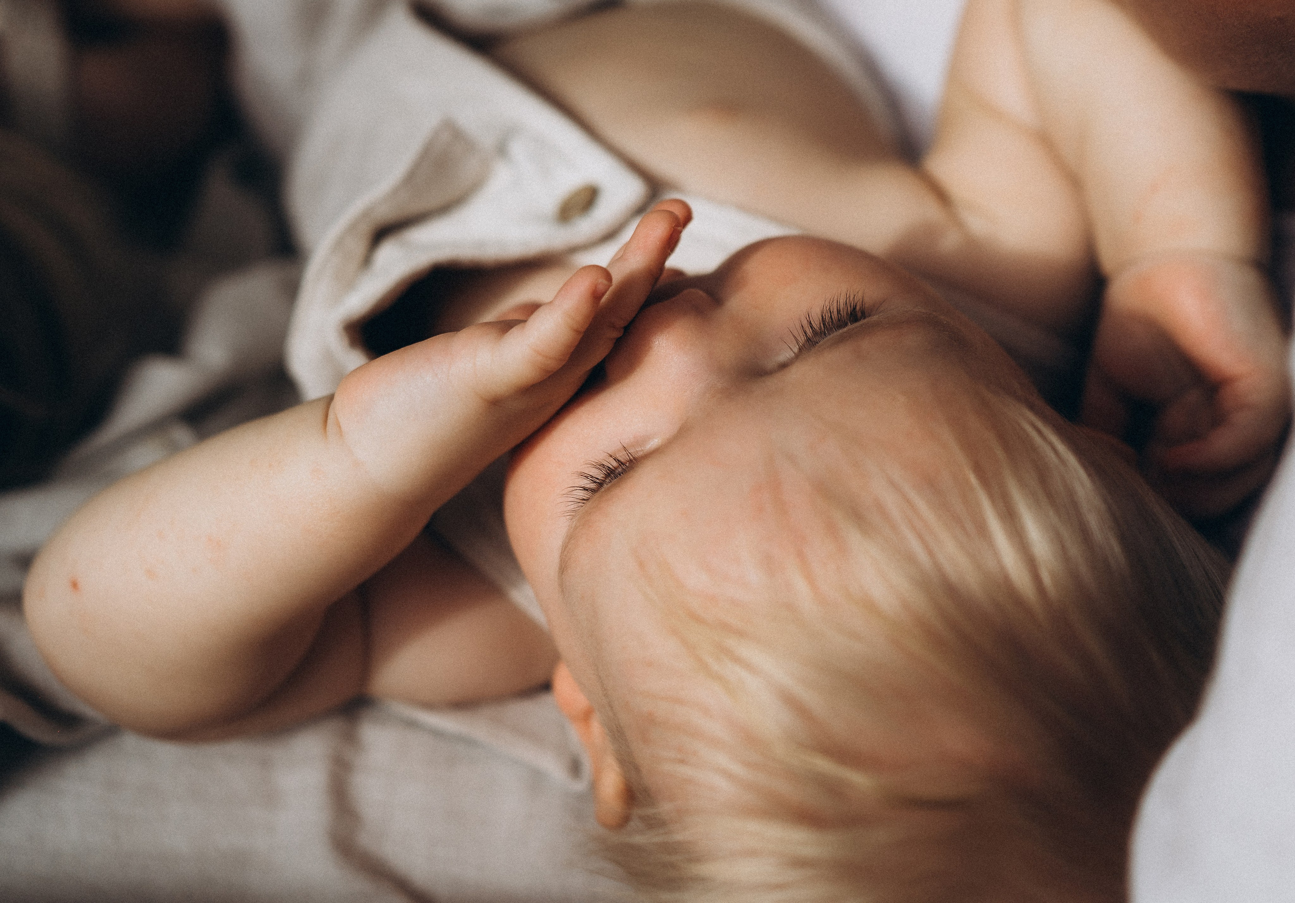 Улыбчивый малыш, Артему 1 годик