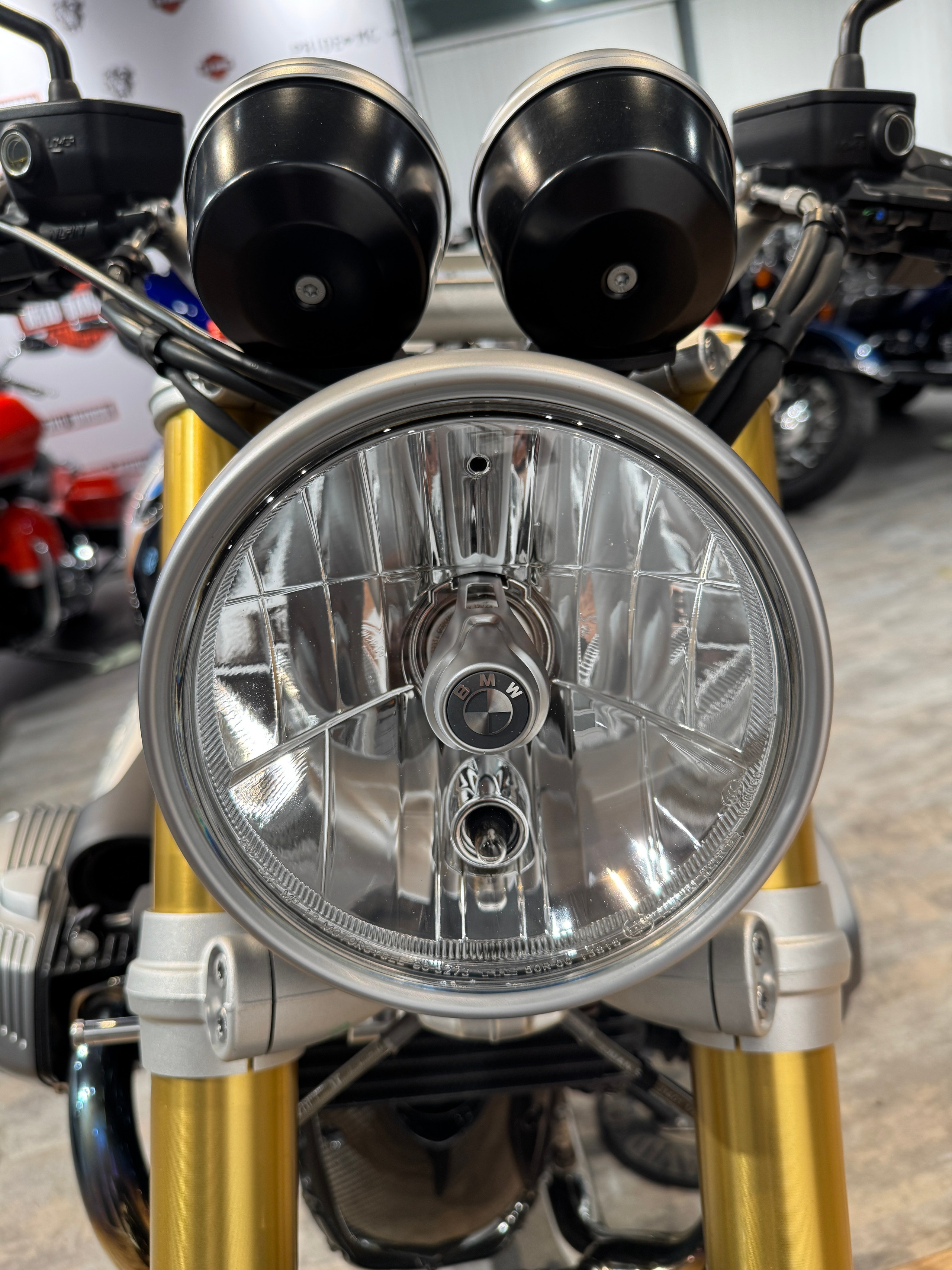 Мотоциклы Harley-Davidson BMW R Nine T (Option 719) — купить мотоцикл. Hello Davidson, Москва. Только хорошие мотоциклы…