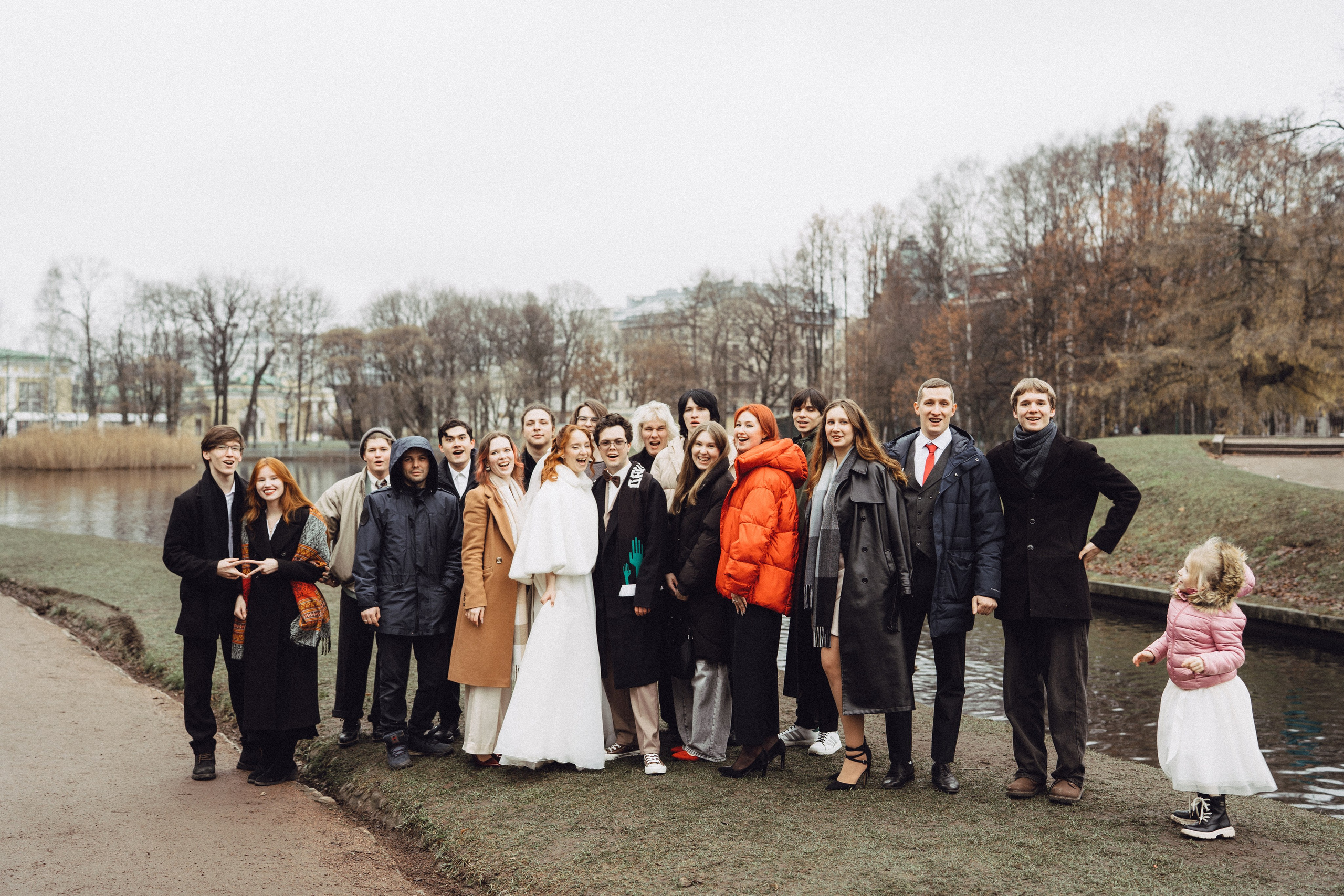 СВАДЕБНАЯ СЬЕМКА ВО ВТОРОМ ДВОРЦЕ С ГОСТЯМИ И ПРОГУЛКА В ТАВРИЧЕСКОМ САДУ. Профессиональный фотограф, Санкт-Петербург — Виктория Богомолова