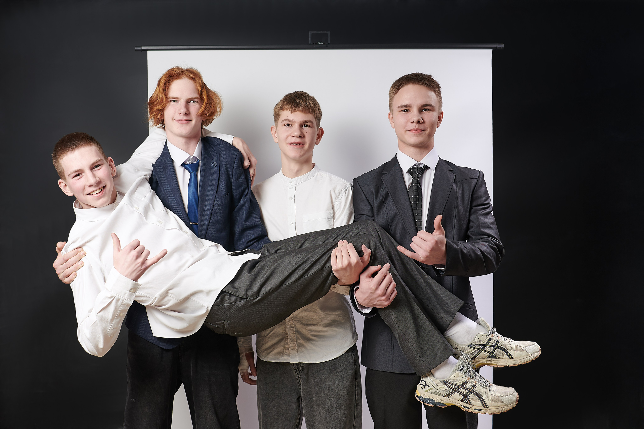 Выпускные альбомы. 9-й класс. Ольга Чёкотова (Фотограф Кострома)