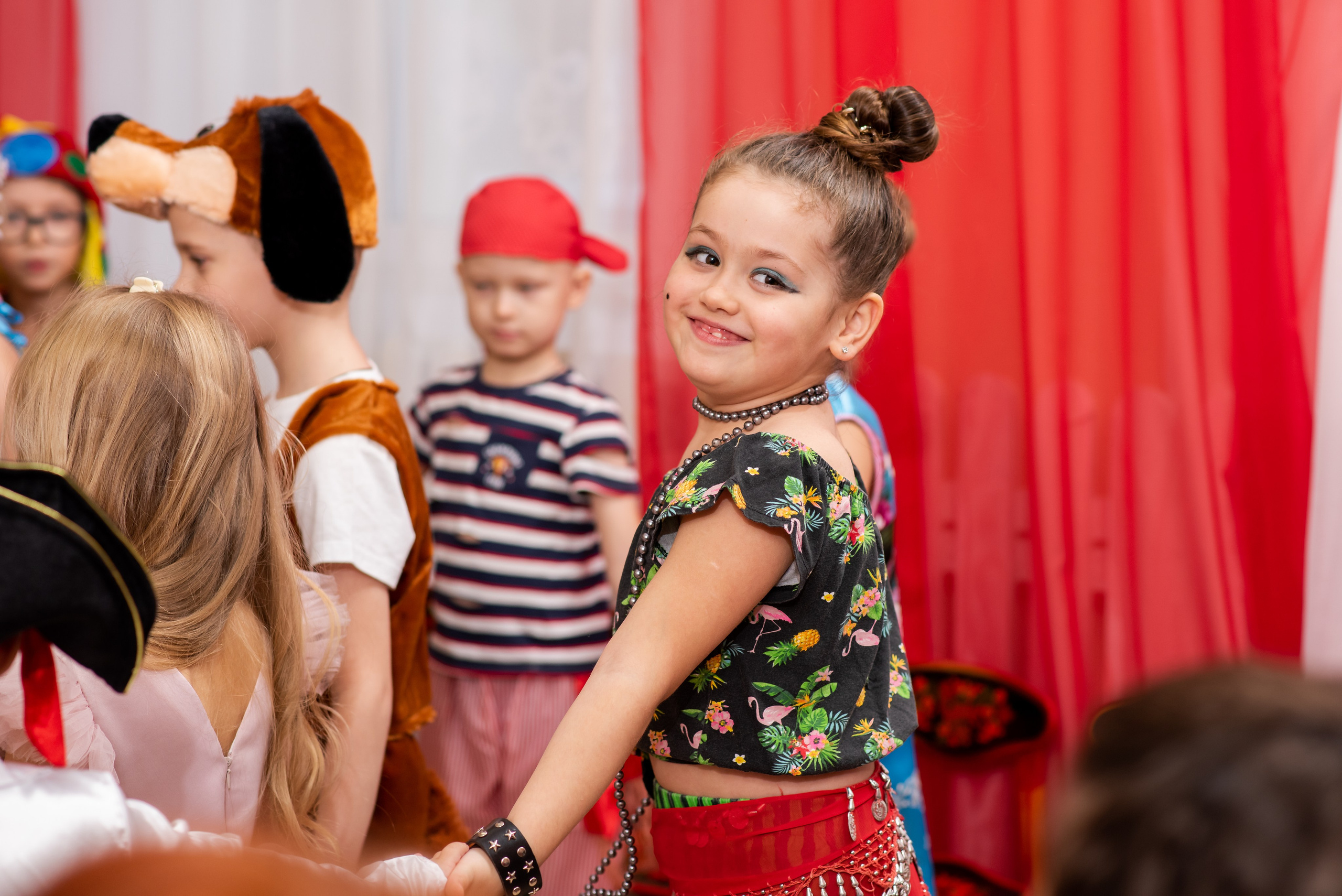 Новогодний утренник в детском саду 276. Выпускные альбомы в Севастополе, Крыму и Екатеринбурге