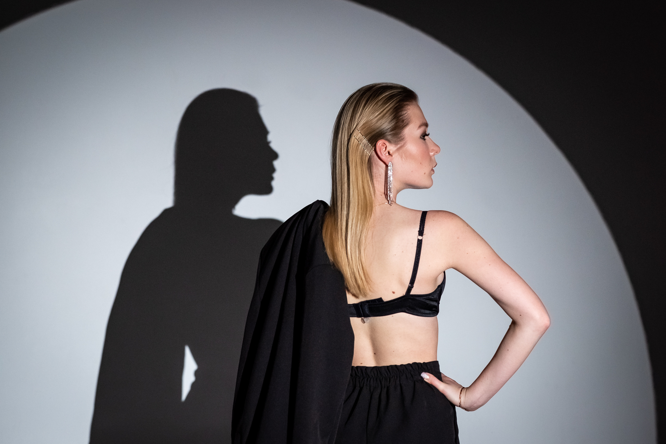 Фотосессия с масками ГОБО и зеркальным диско шаром. КОНТЕНТ |БРЕНД фотограф Санкт-Петербург — Жанна Олтаржевская