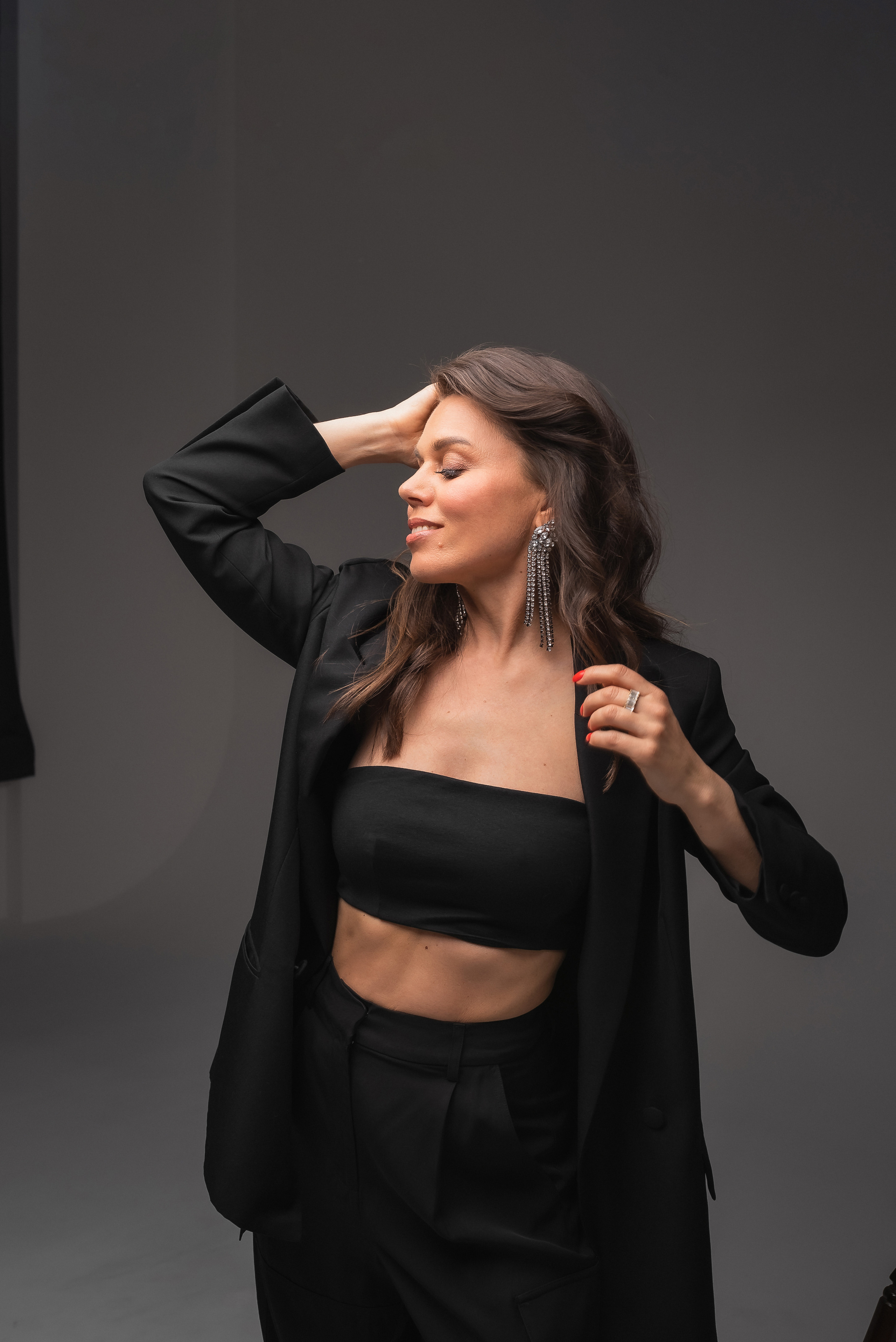 Женский портрет на циклораме. КОНТЕНТ |БРЕНД фотограф Санкт-Петербург — Жанна Олтаржевская