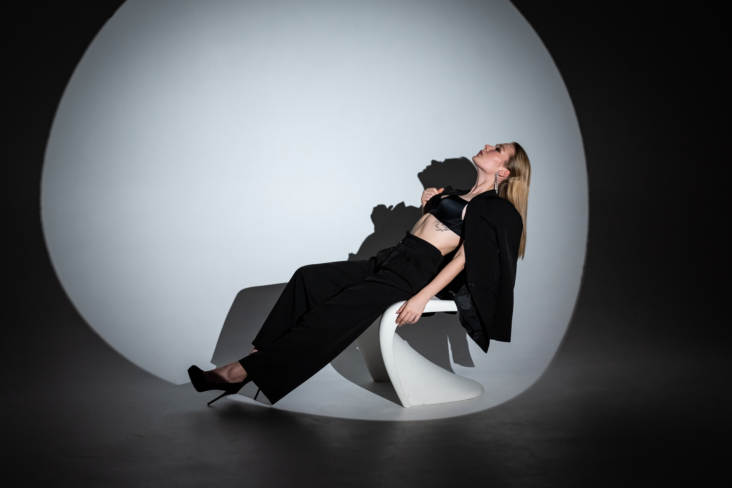 Фотосессия с масками ГОБО и зеркальным диско шаром. КОНТЕНТ |БРЕНД фотограф Санкт-Петербург — Жанна Олтаржевская