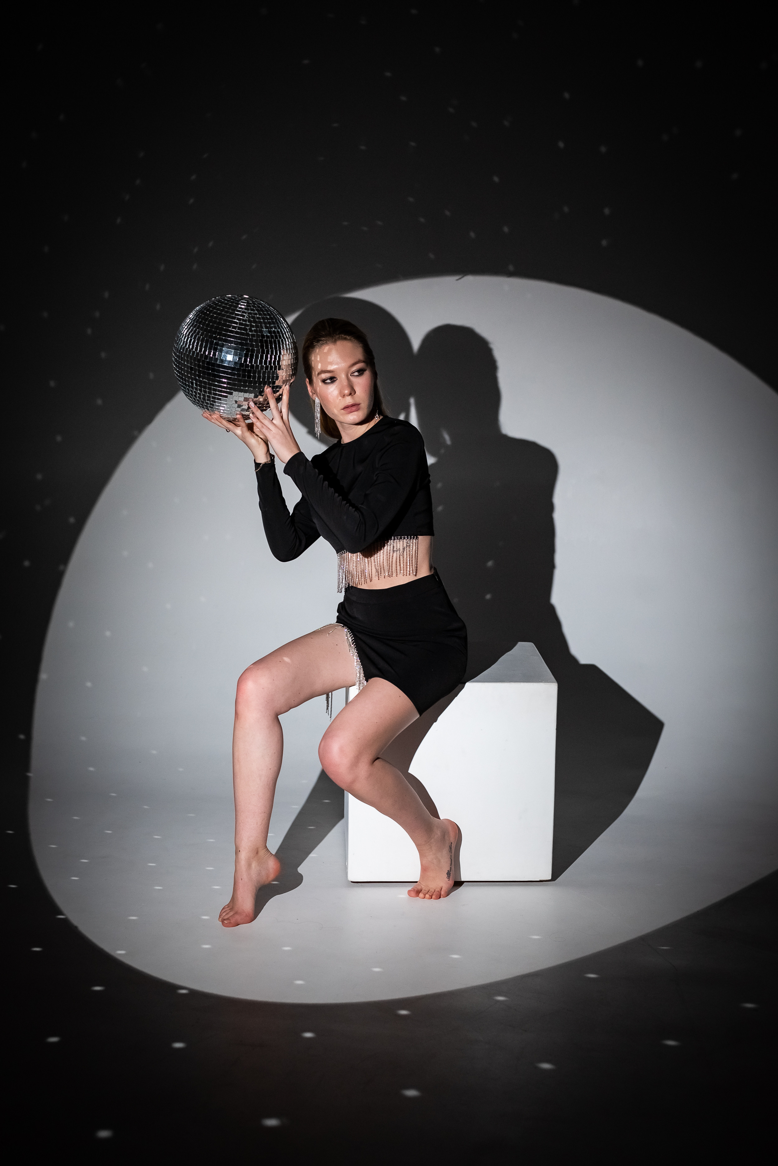 Фотосессия с масками ГОБО и зеркальным диско шаром. КОНТЕНТ |БРЕНД фотограф Санкт-Петербург — Жанна Олтаржевская
