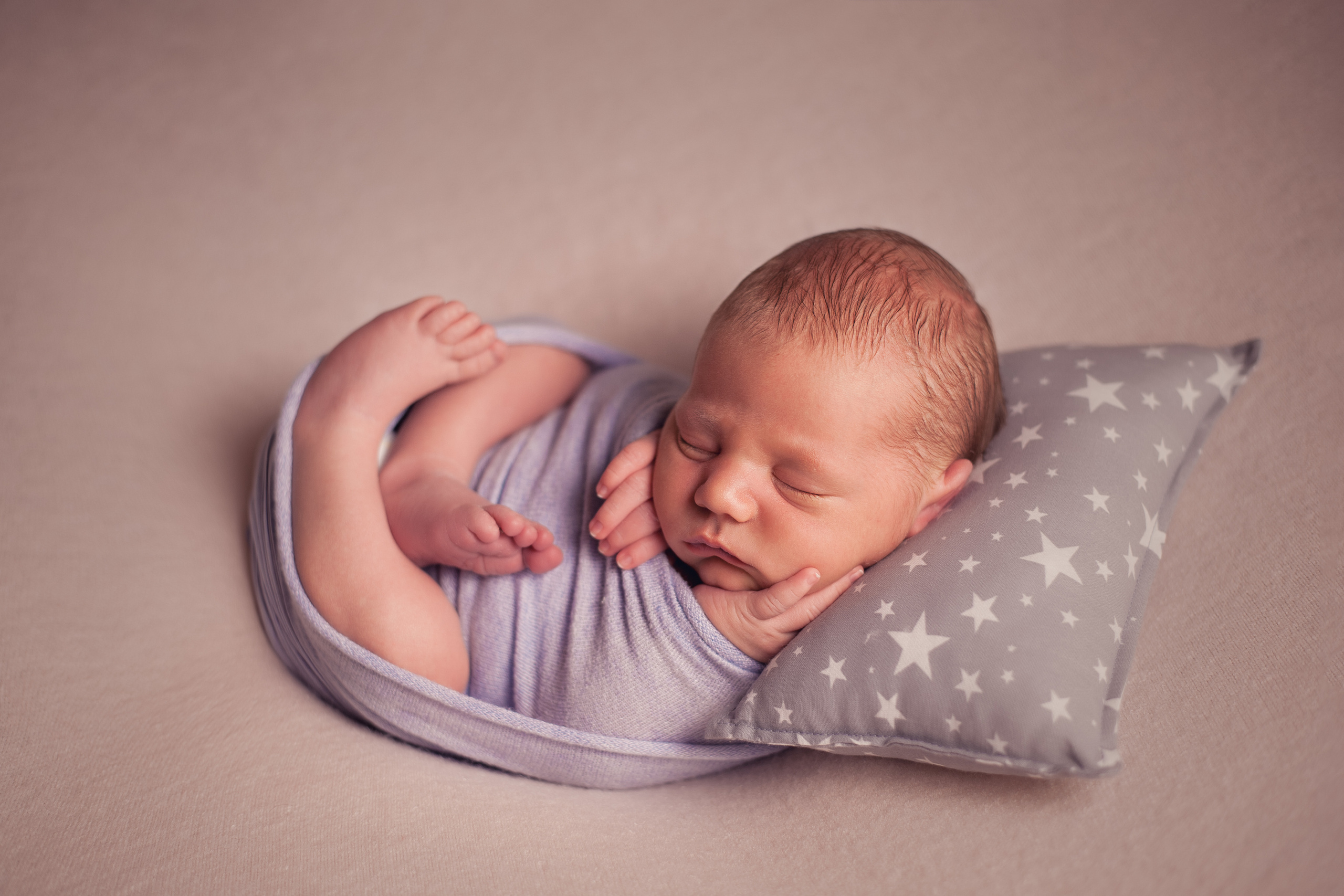 Новорождённые. Фотограф новорождённых в Москве и Московской области