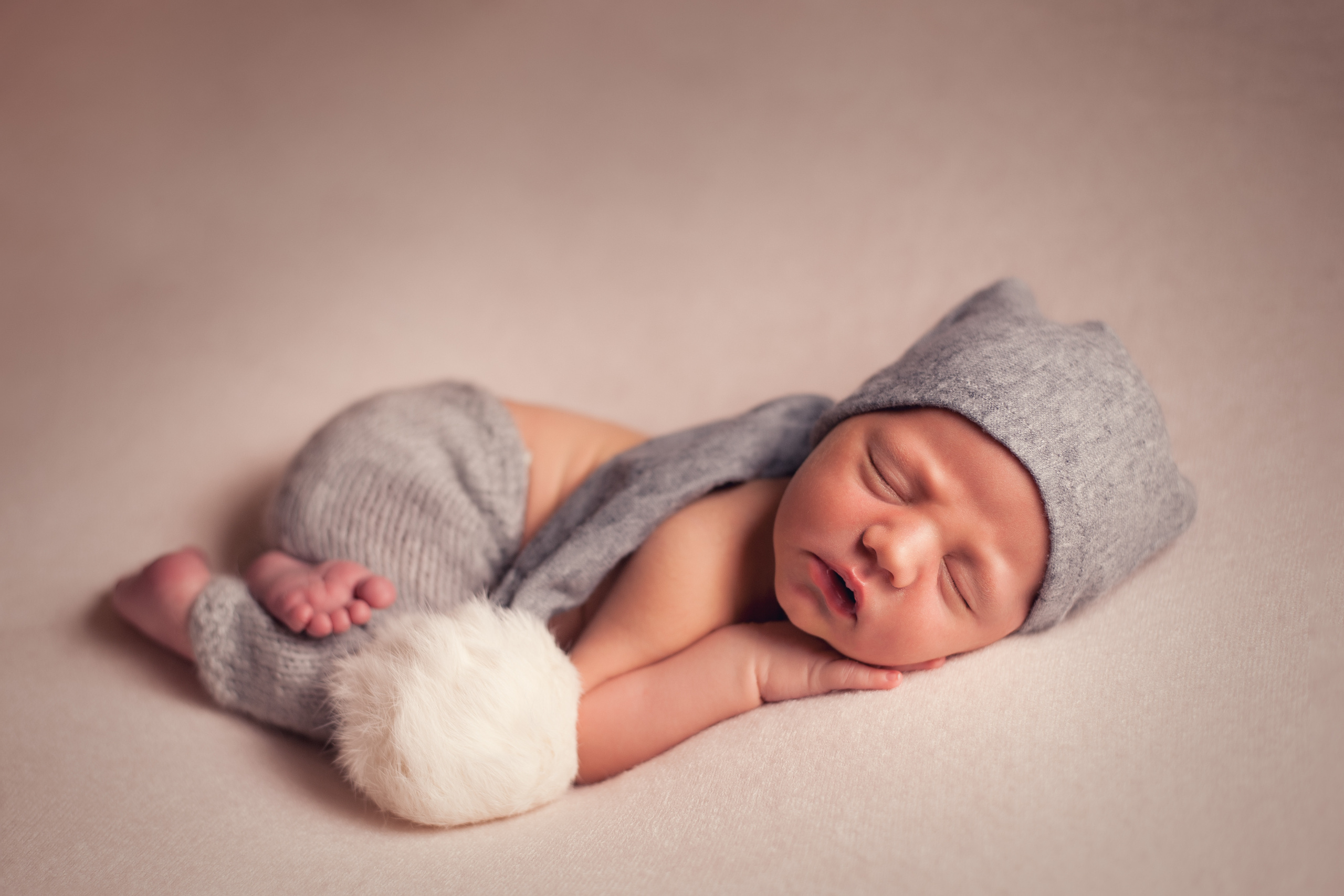 Новорождённые. Фотограф новорождённых в Москве и Московской области