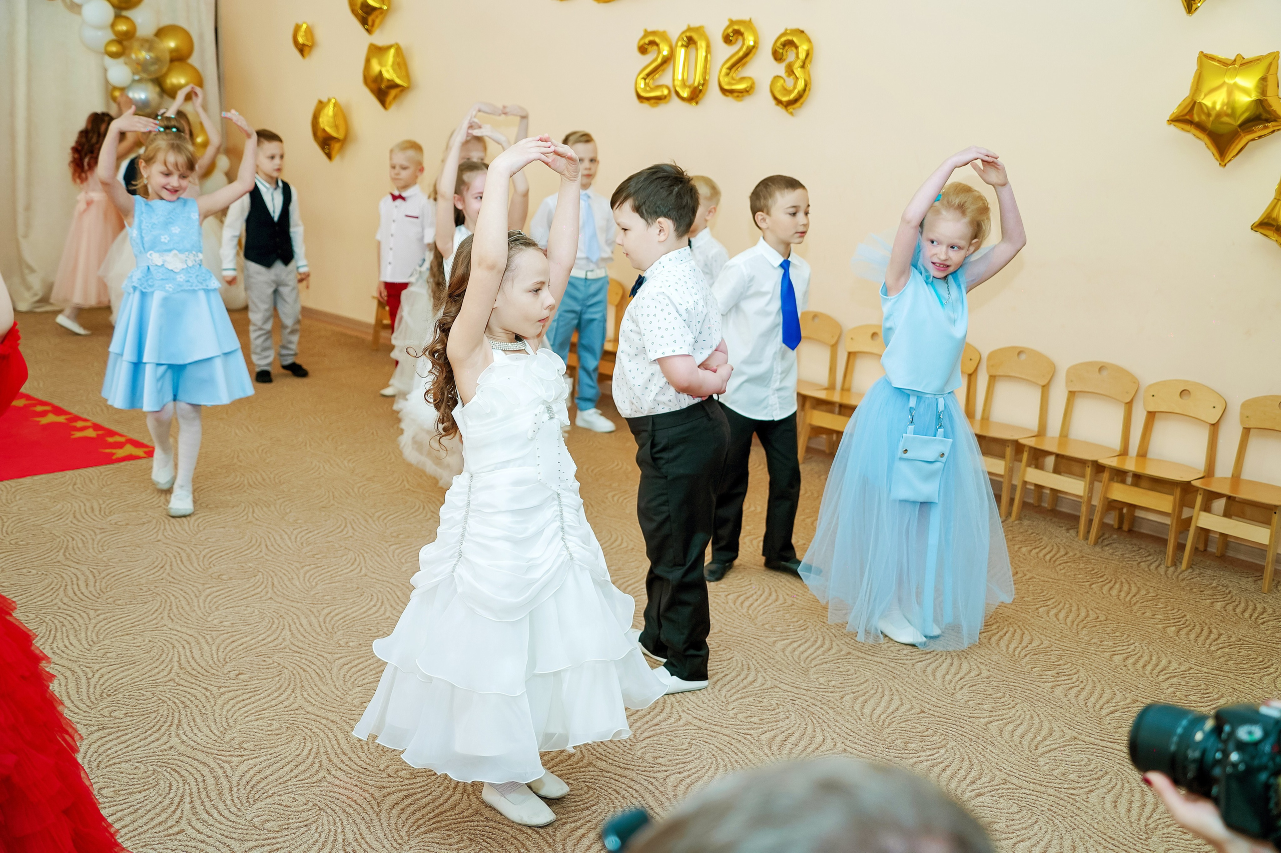 Фотосъемка видеосъёмка фотограф видеооператор новогодних утренников  в. Фотограф, видеооператор Нина Коршунова