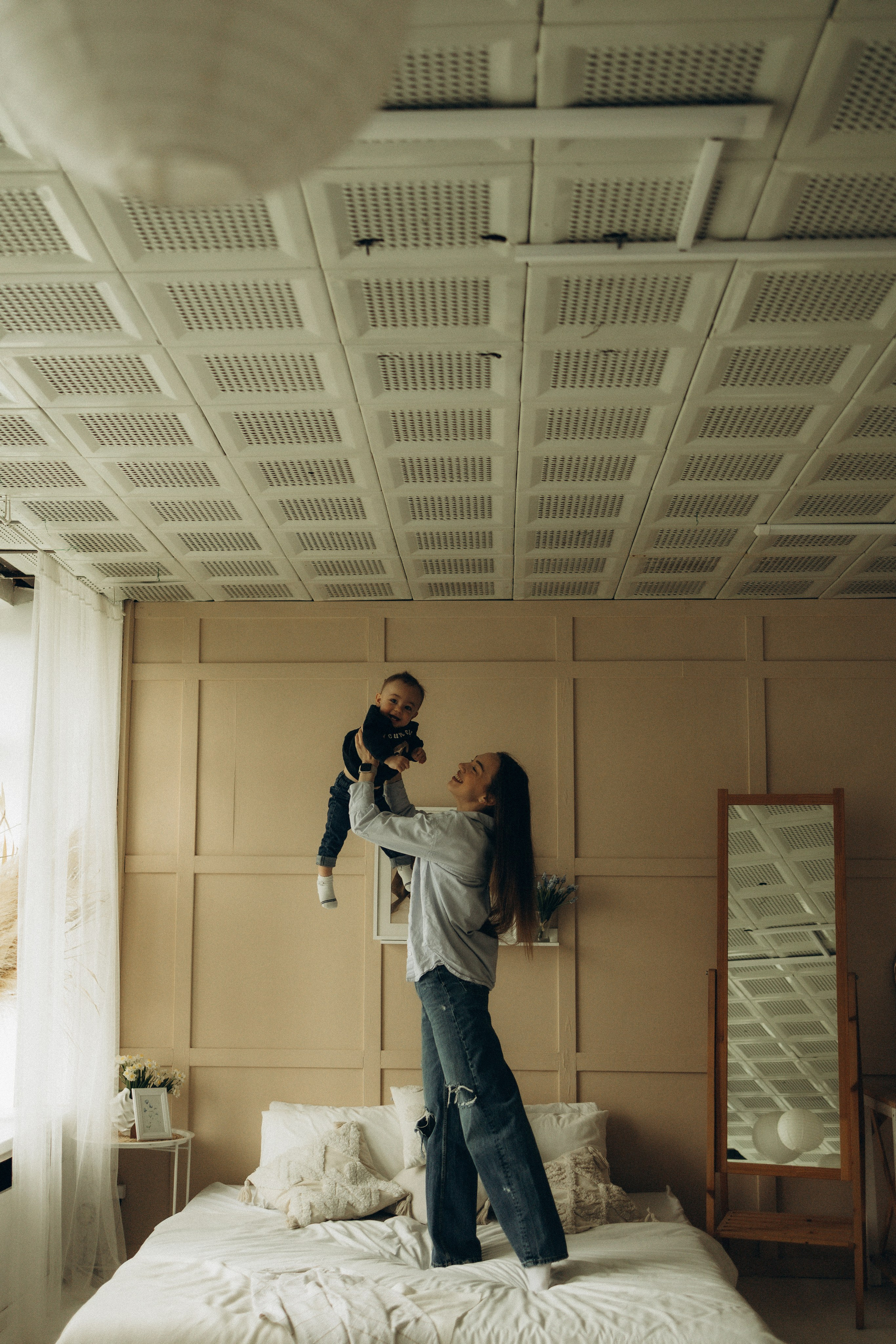 Семейная фотосессия для большой семьи в студии. Семейный фотограф в Ижевске Даша Денисова