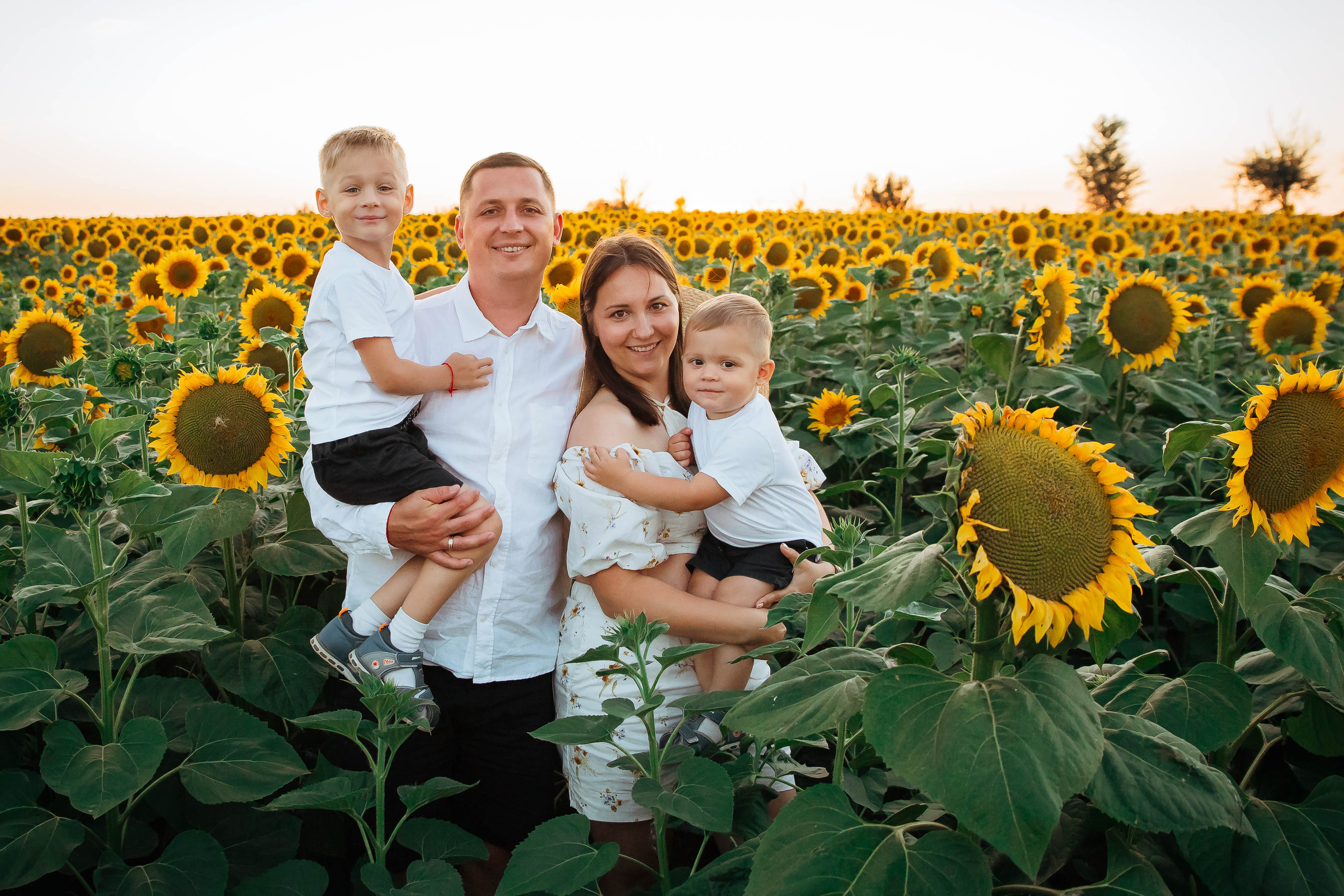 Фотосессия в цветущих полях. Фотограф в Феодосии Наталья Булгакова