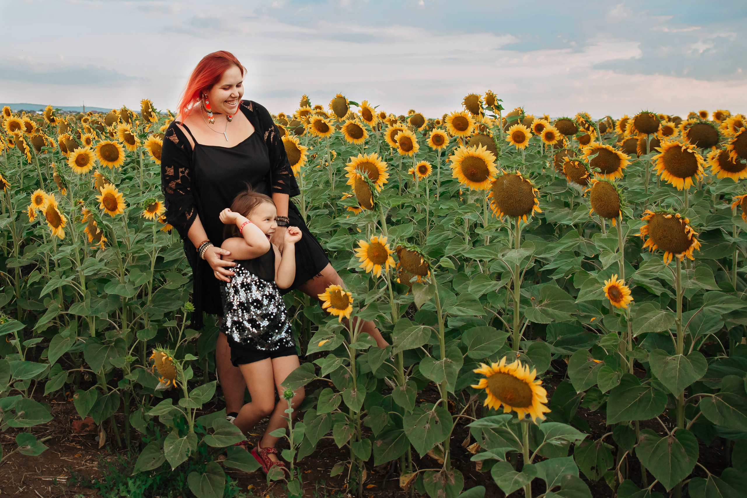 Фотосессия в цветущих полях. Фотограф в Феодосии Наталья Булгакова