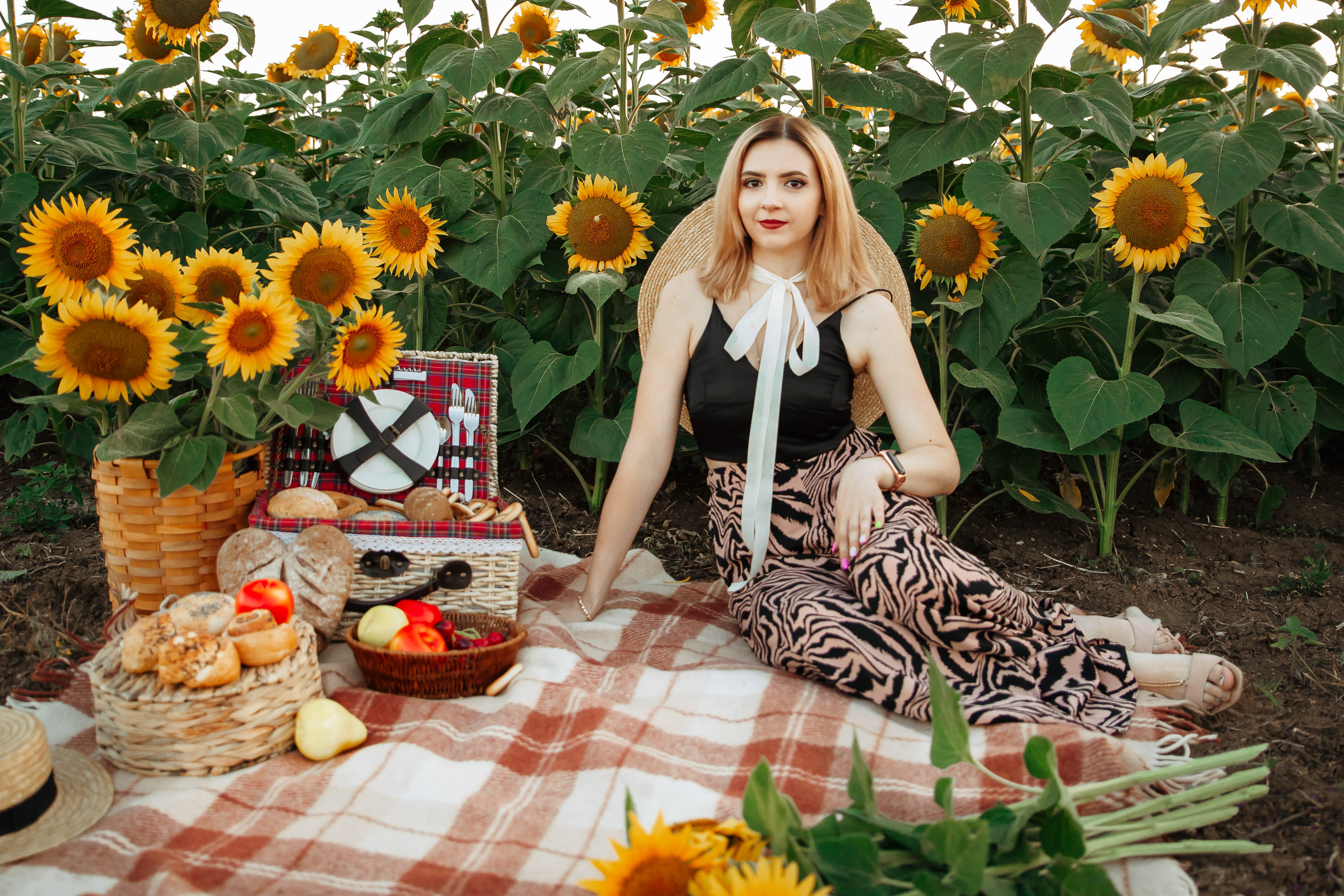 Фотосессия в цветущих полях. Фотограф в Феодосии Наталья Булгакова