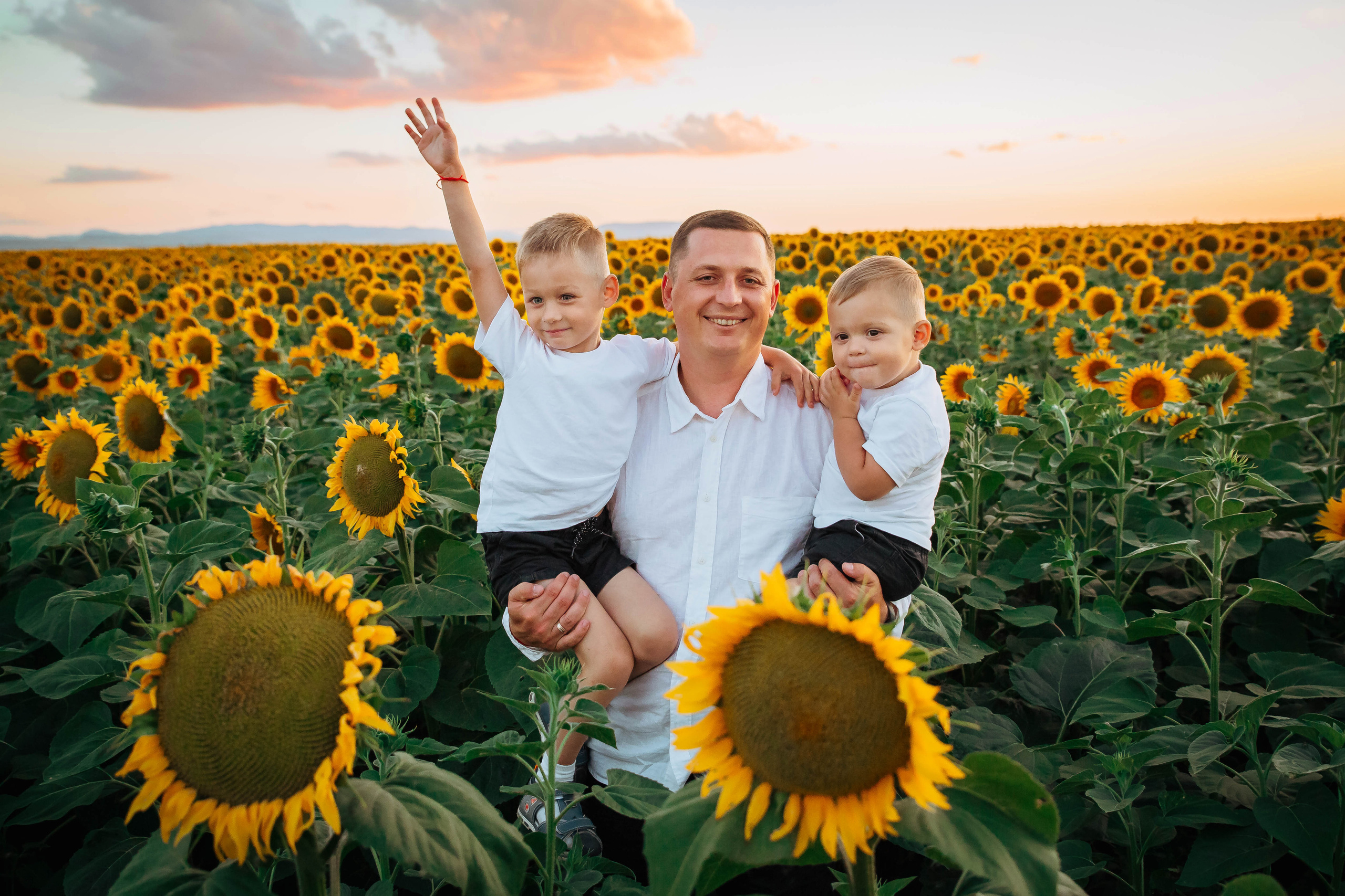 Фотосессия в цветущих полях. Фотограф в Феодосии Наталья Булгакова