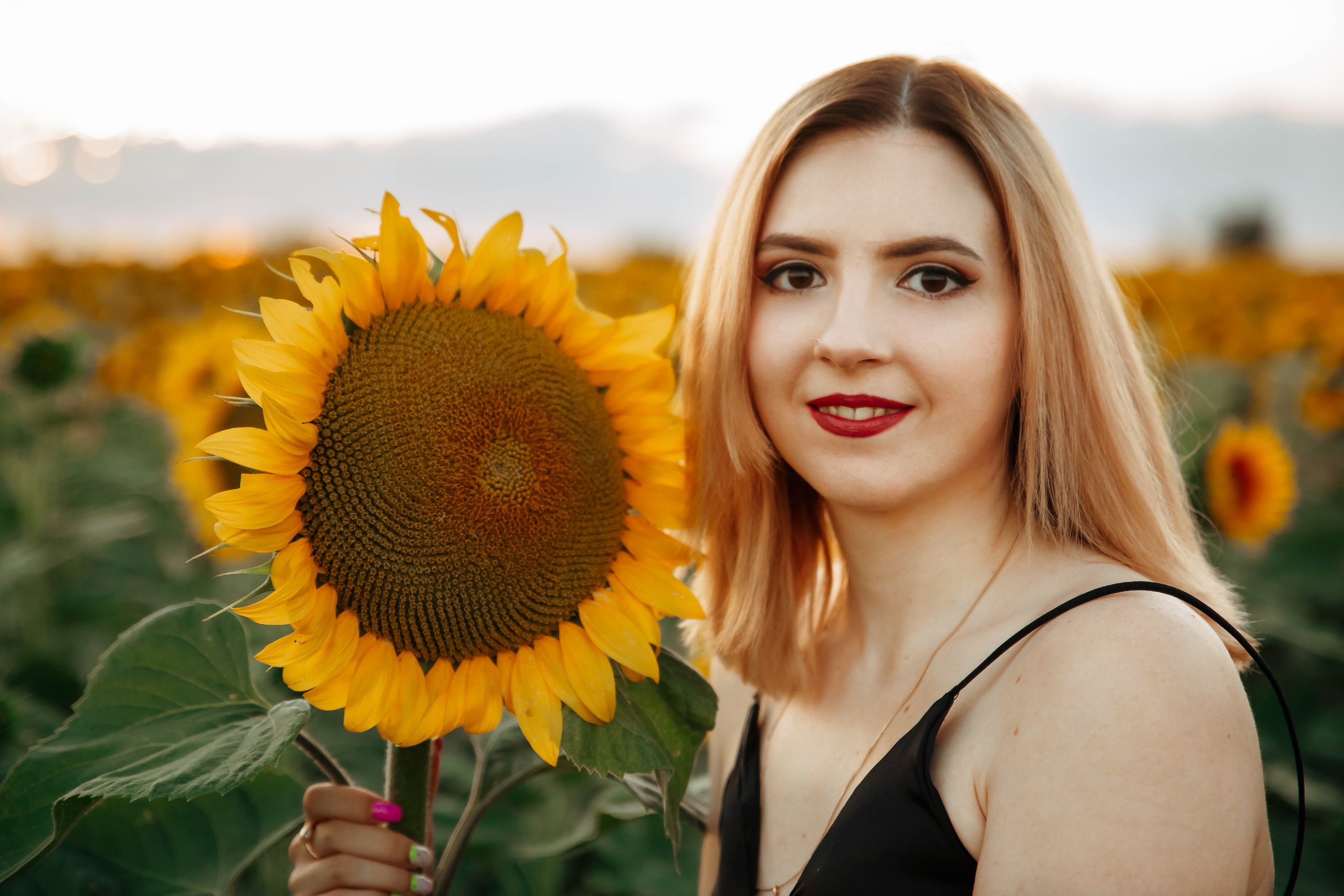 Фотосессия в цветущих полях. Фотограф в Феодосии Наталья Булгакова