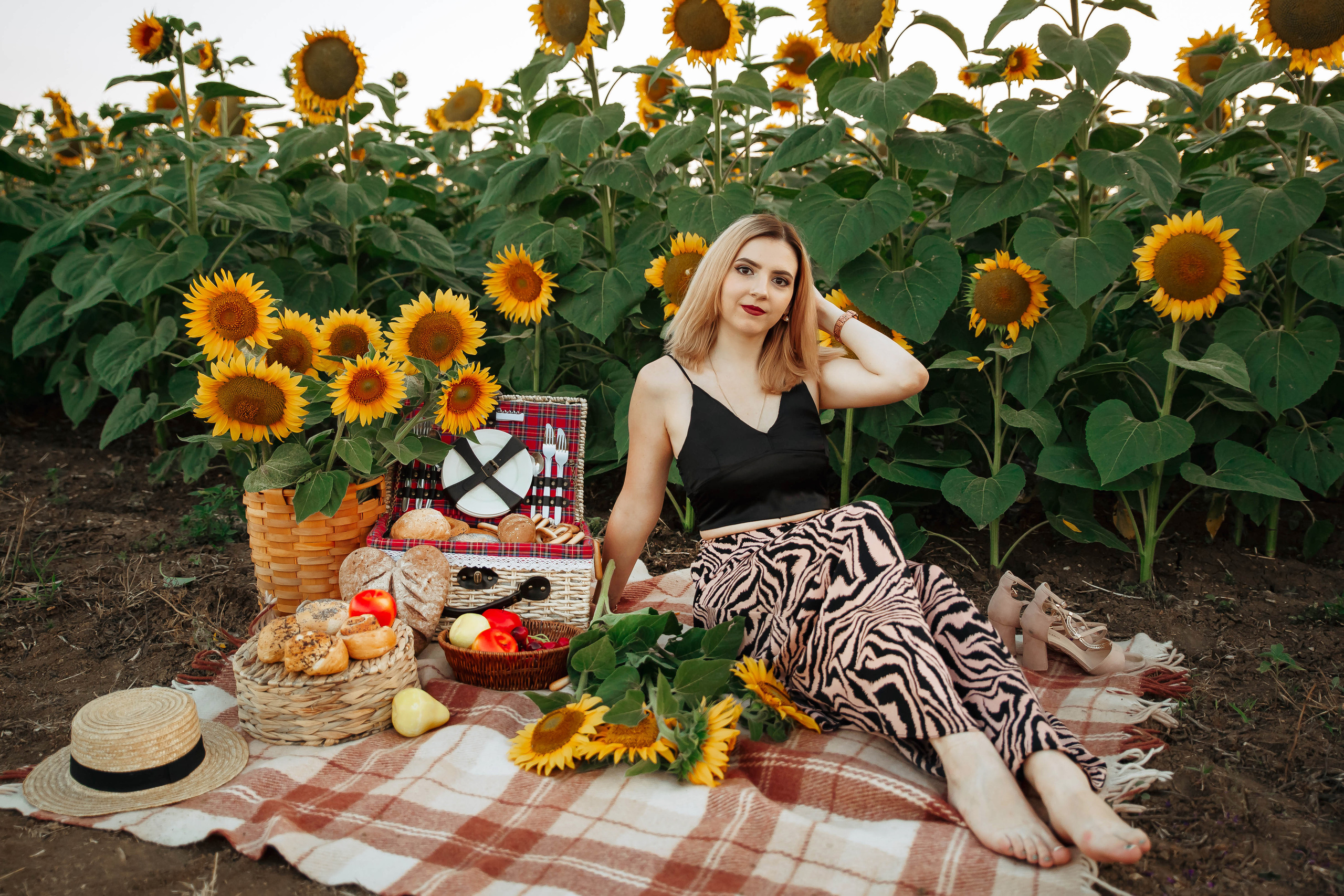 Фотосессия в цветущих полях. Фотограф в Феодосии Наталья Булгакова