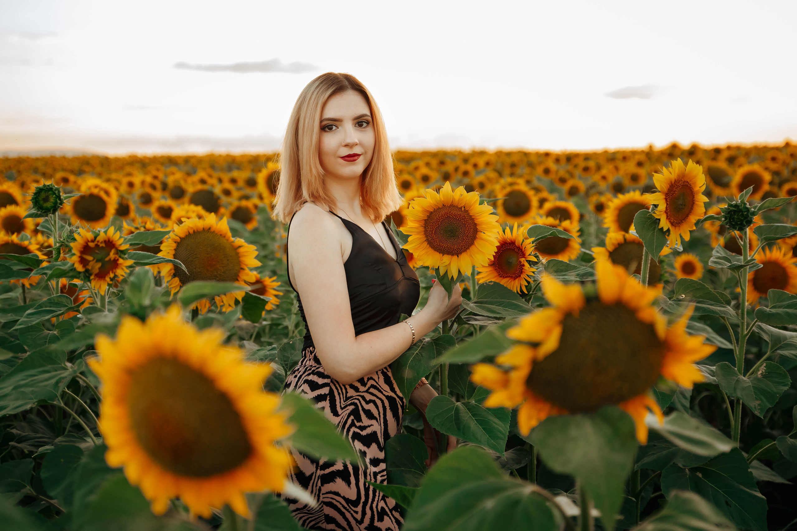 Фотосессия в цветущих полях. Фотограф в Феодосии Наталья Булгакова