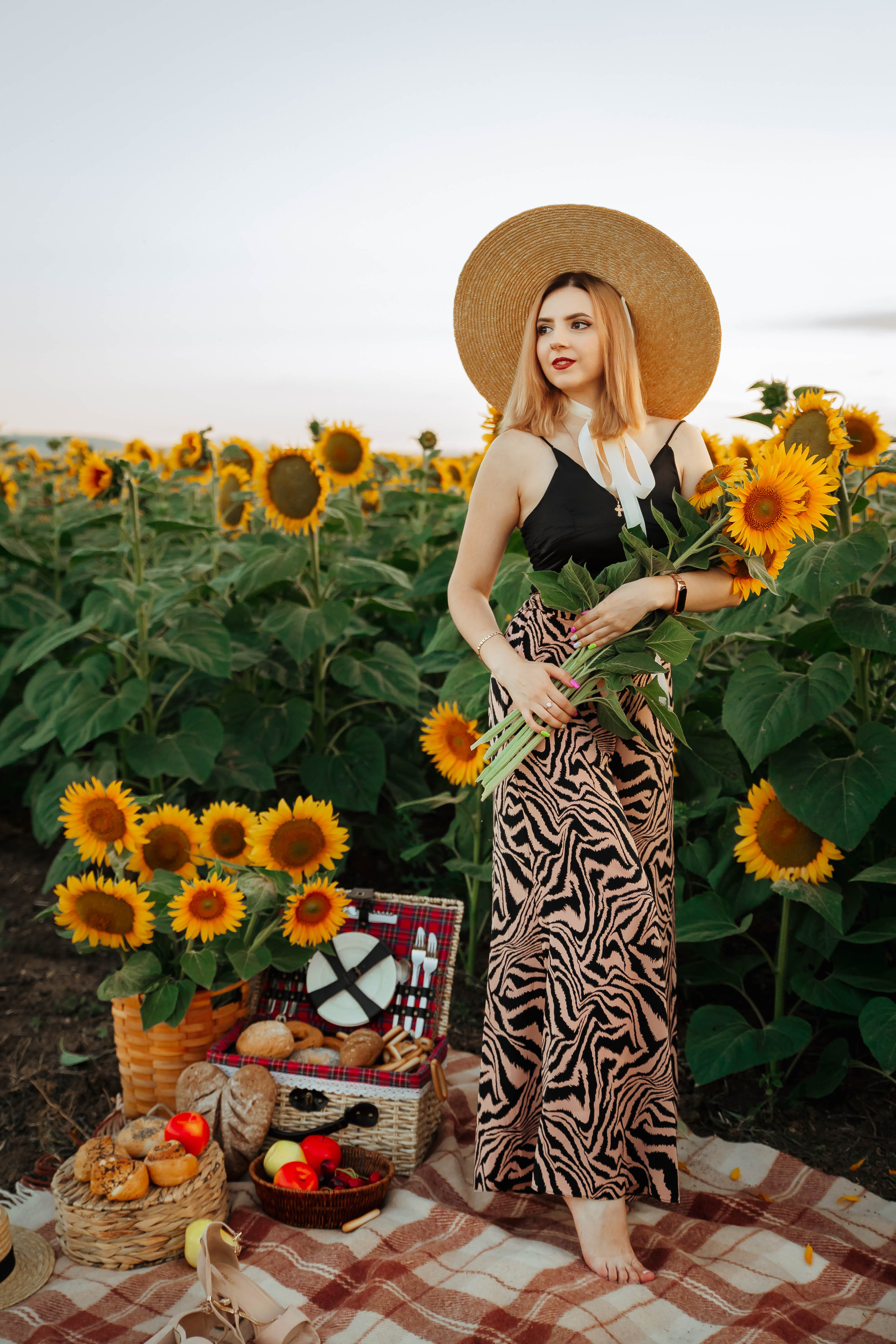 Фотосессия в цветущих полях. Фотограф в Феодосии Наталья Булгакова