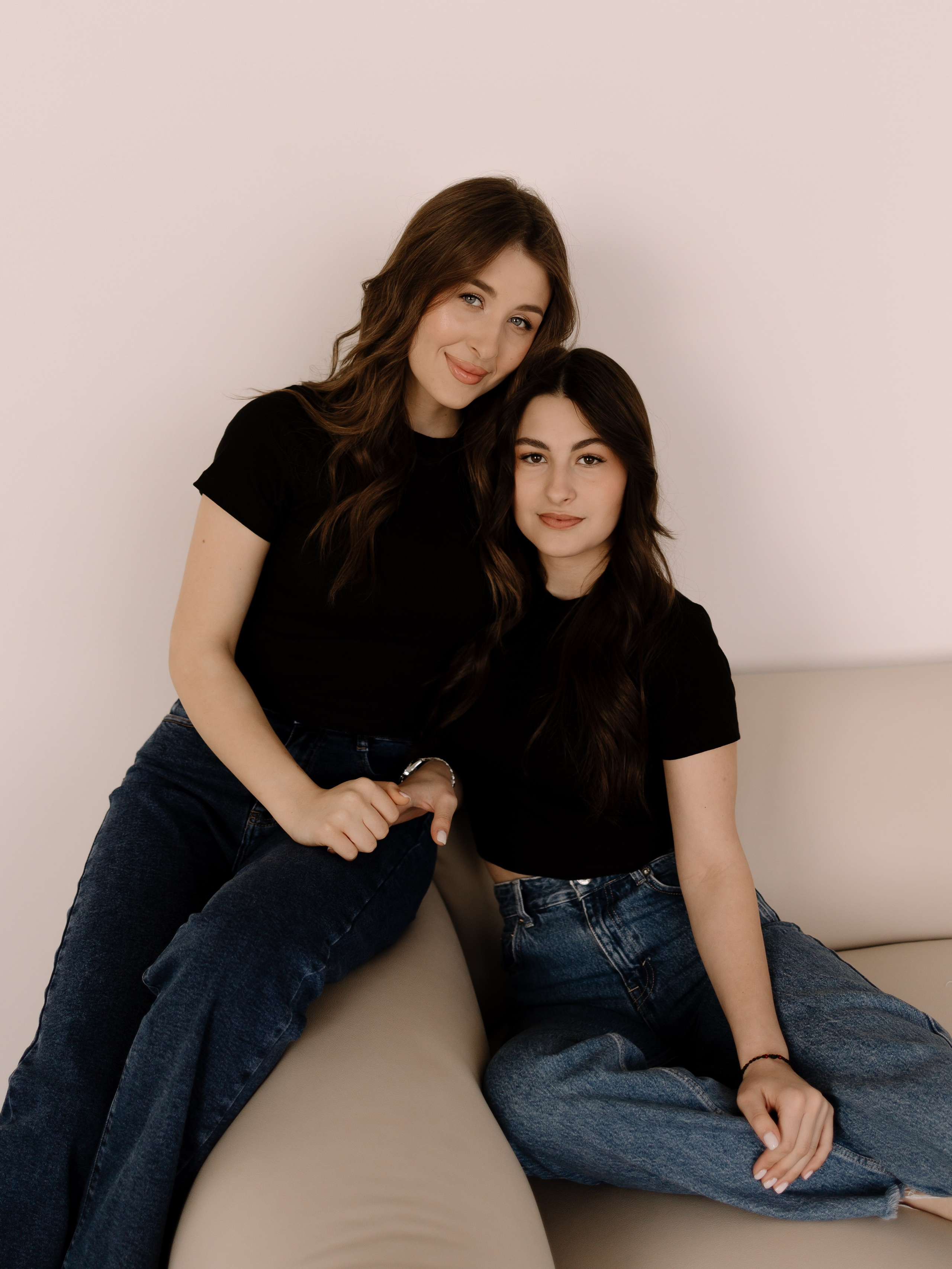 Мама и взрослые дочки. Семейный фотограф в Краснодаре Храмова Анна