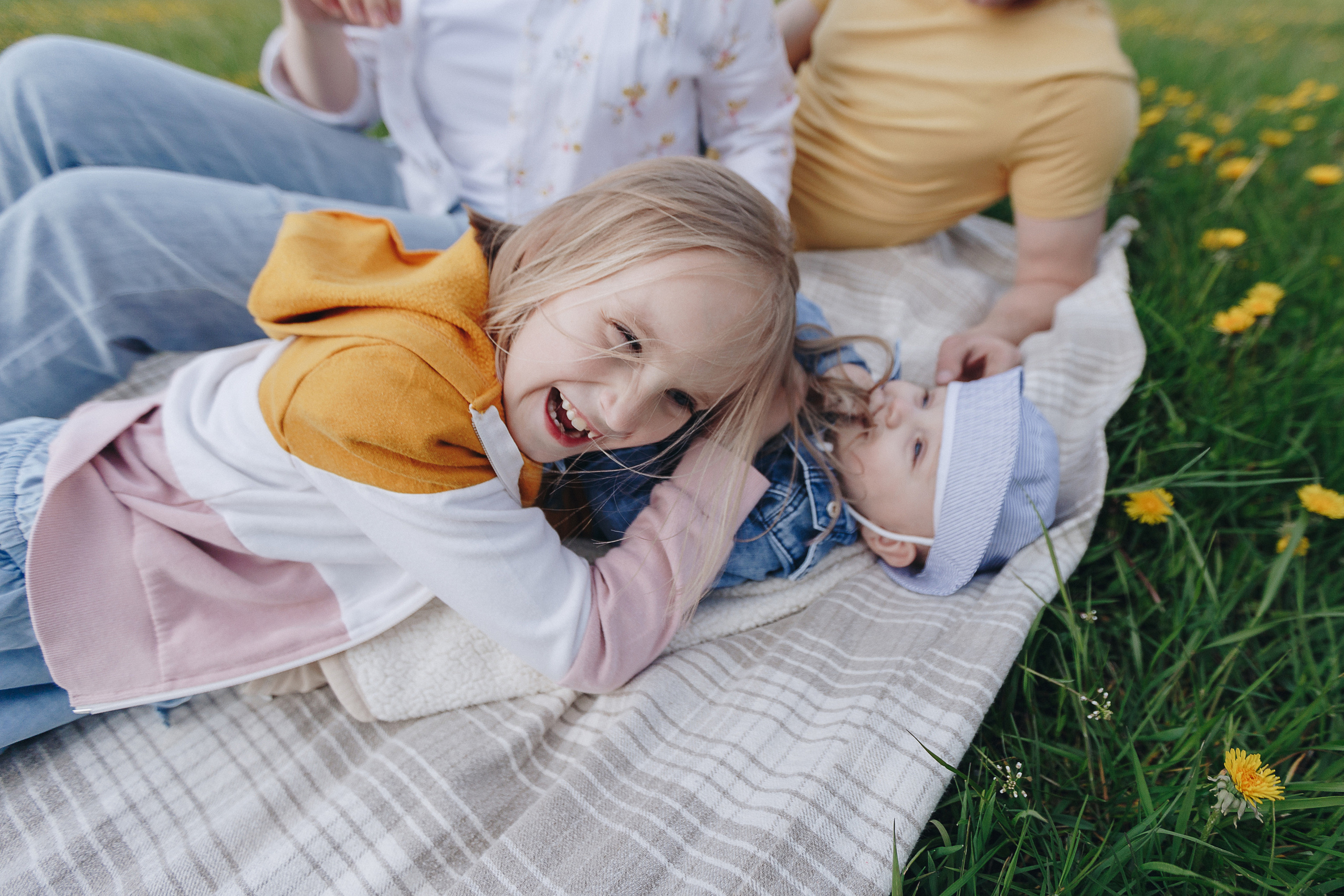 Сады. Свадебный семейный фотограф и видеограф Гомель Минск Беларусь Европа