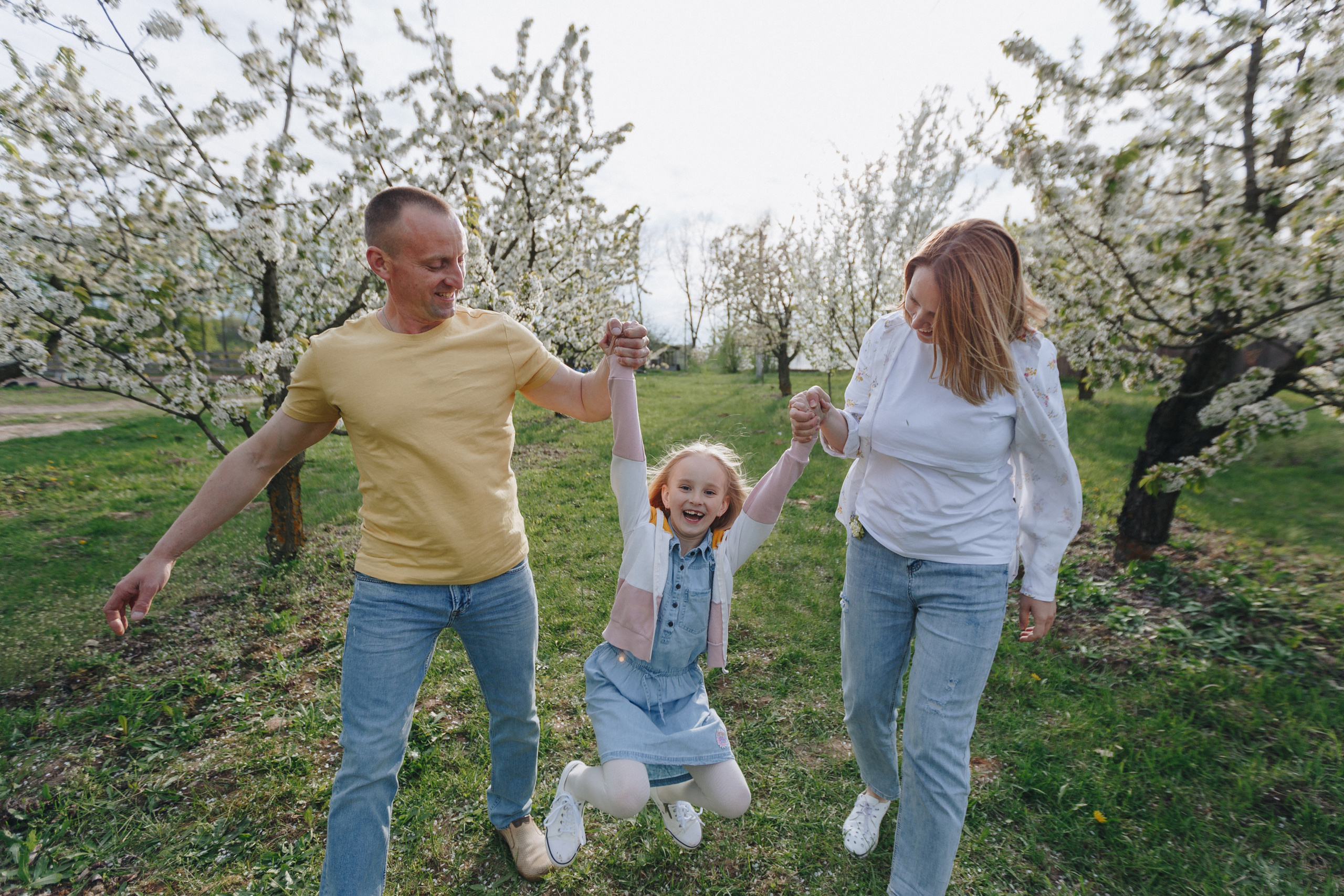 Сады. Свадебный семейный фотограф и видеограф Гомель Минск Беларусь Европа