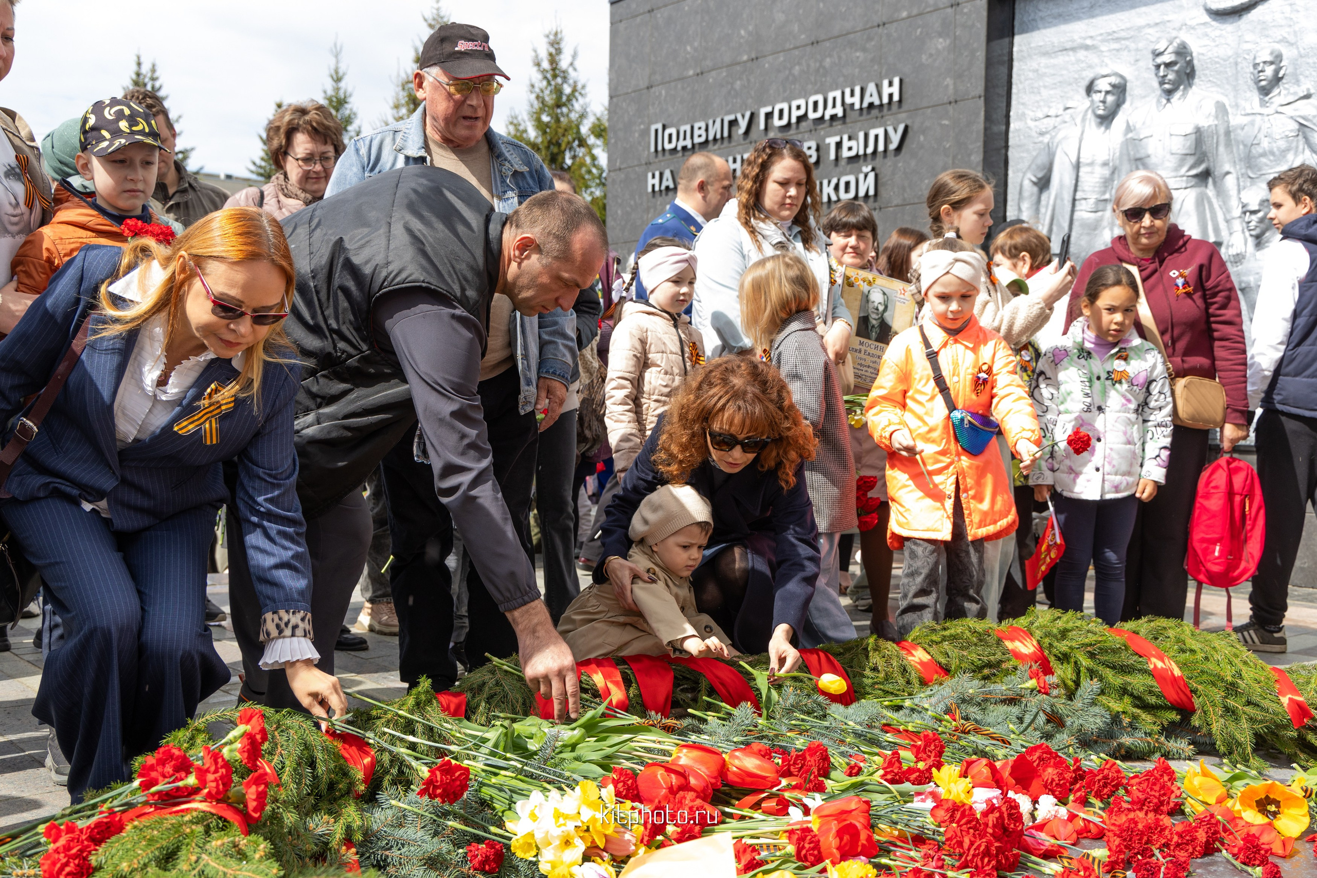 Фотосъёмка Дня Победы 2025 в Городце | Репортаж от KitPhoto. Фотограф Нижний Новгород Мария Китаева