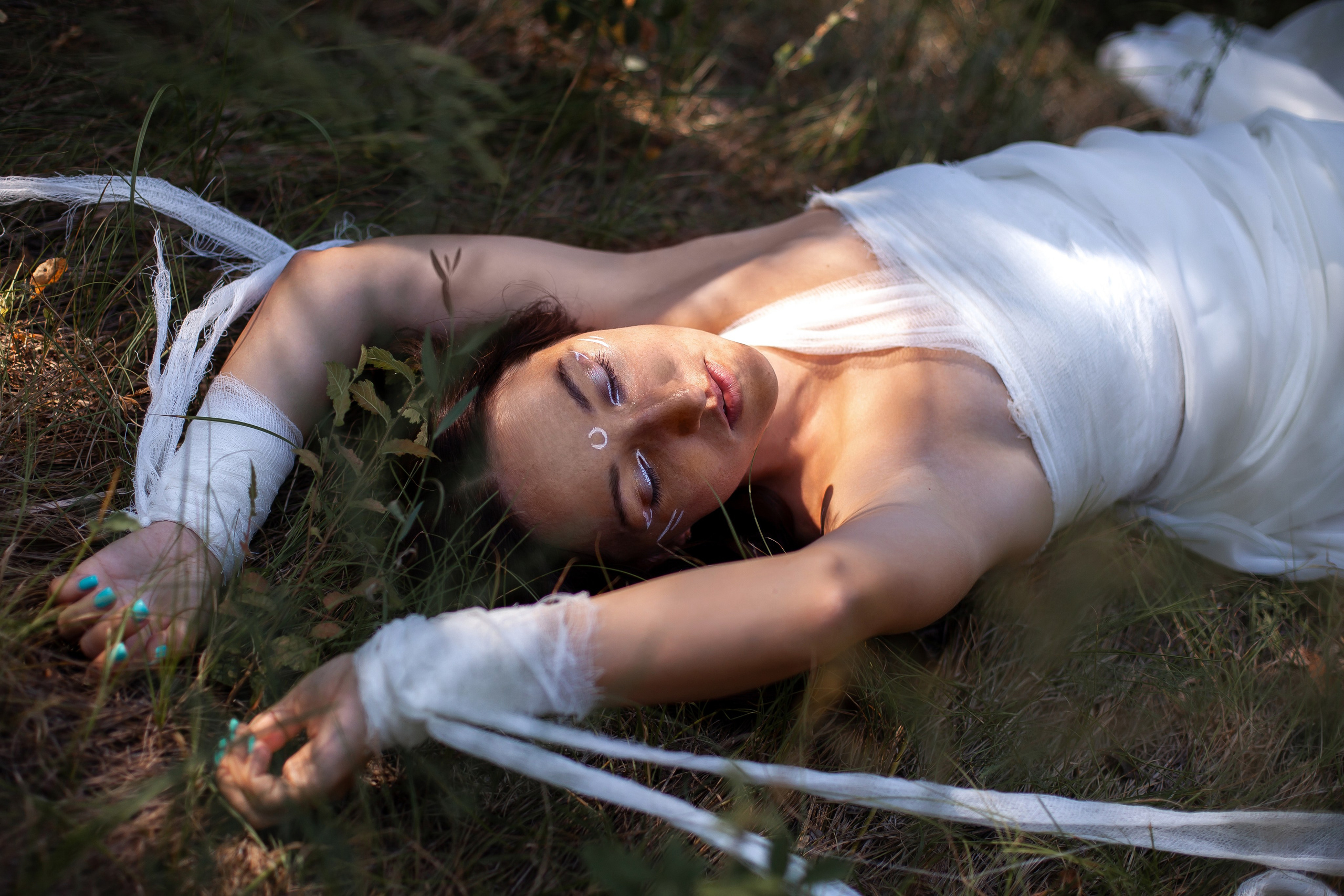 Юлия в лесу. Творческая съемка. Фотограф в Волгограде Норченко Светлана